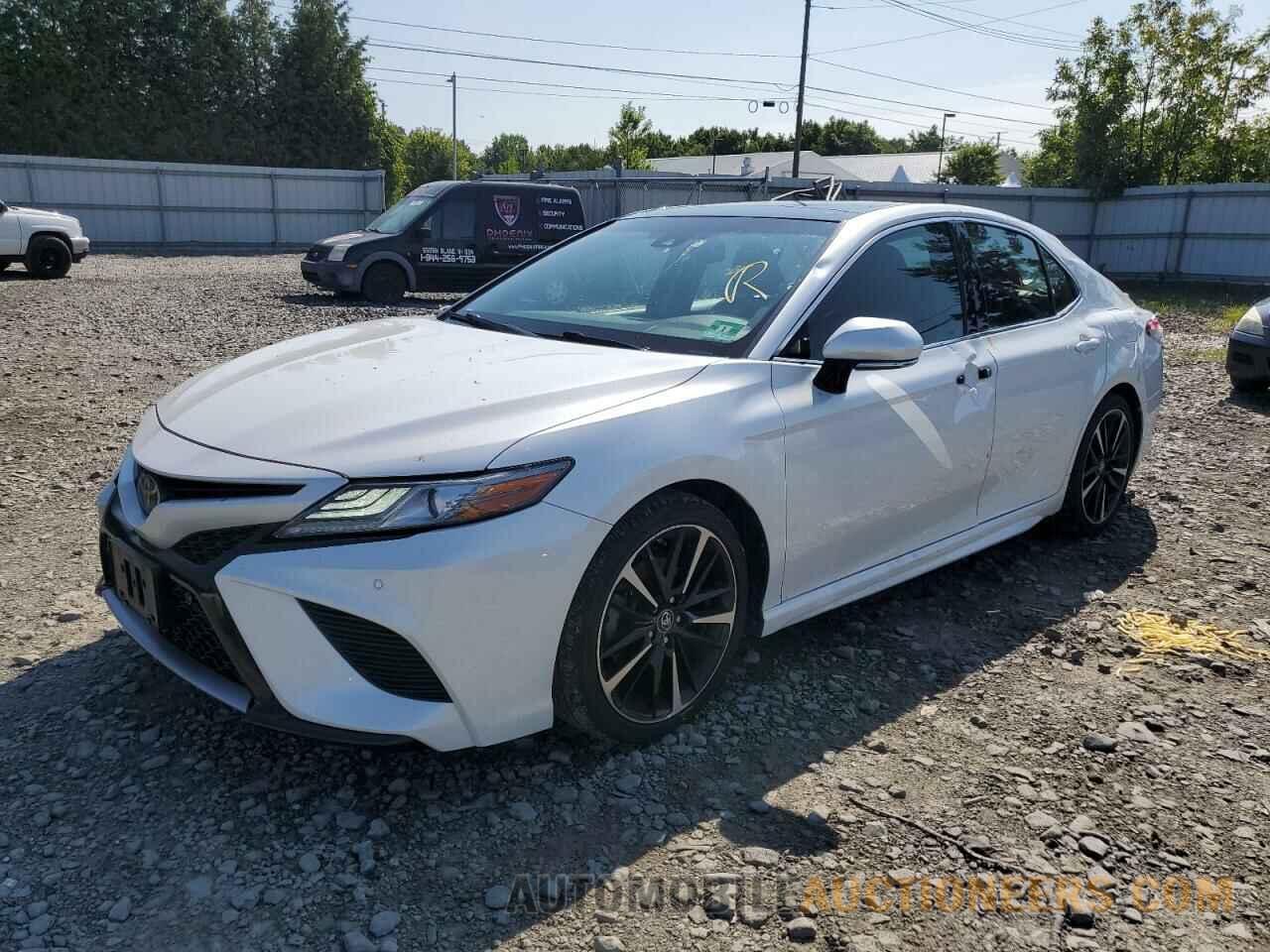 4T1B61HK6JU059630 TOYOTA CAMRY 2018