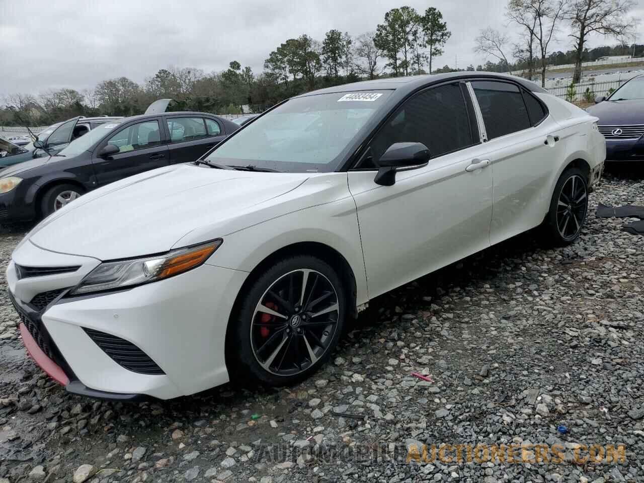 4T1B61HK6JU065119 TOYOTA CAMRY 2018