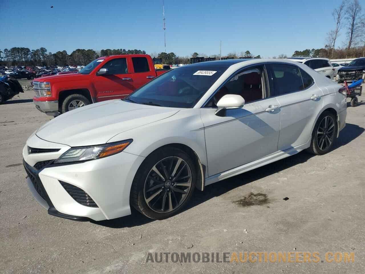 4T1B61HK6JU109684 TOYOTA CAMRY 2018