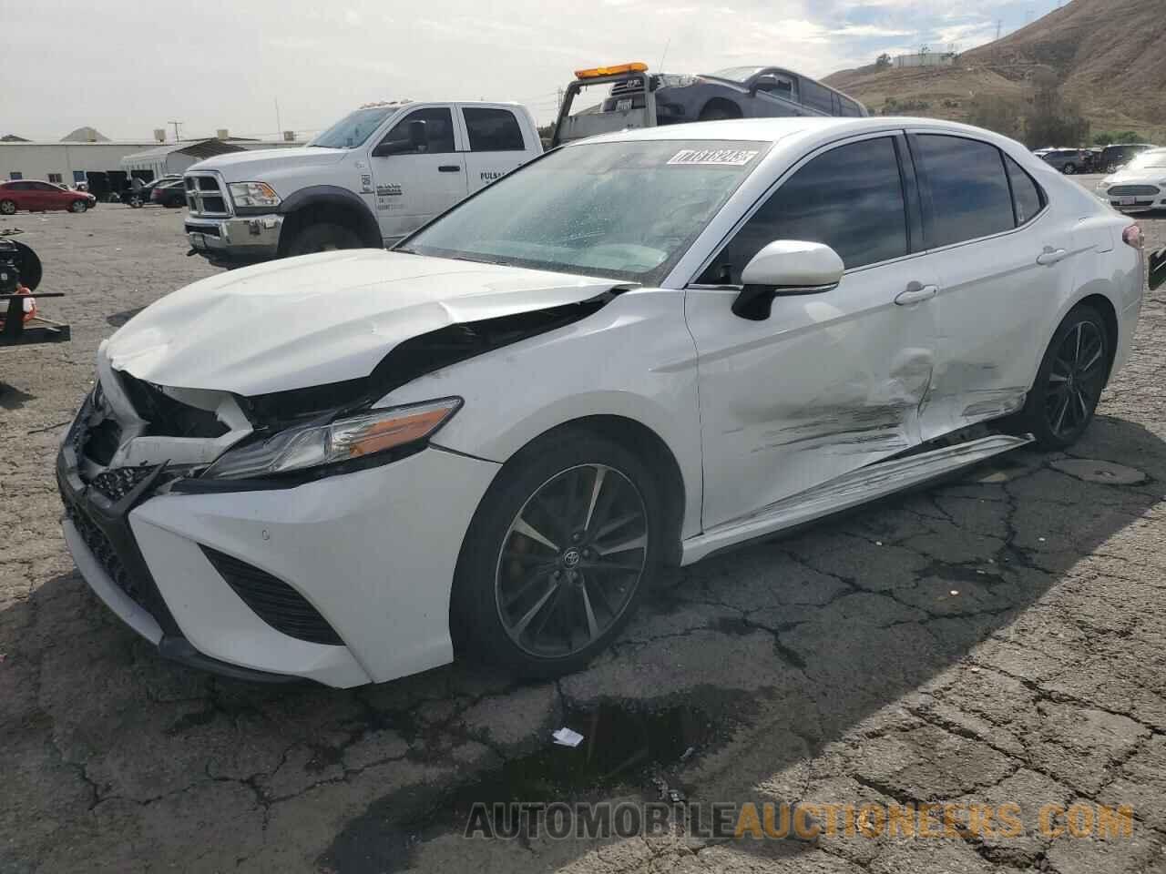 4T1B61HK6JU119292 TOYOTA CAMRY 2018