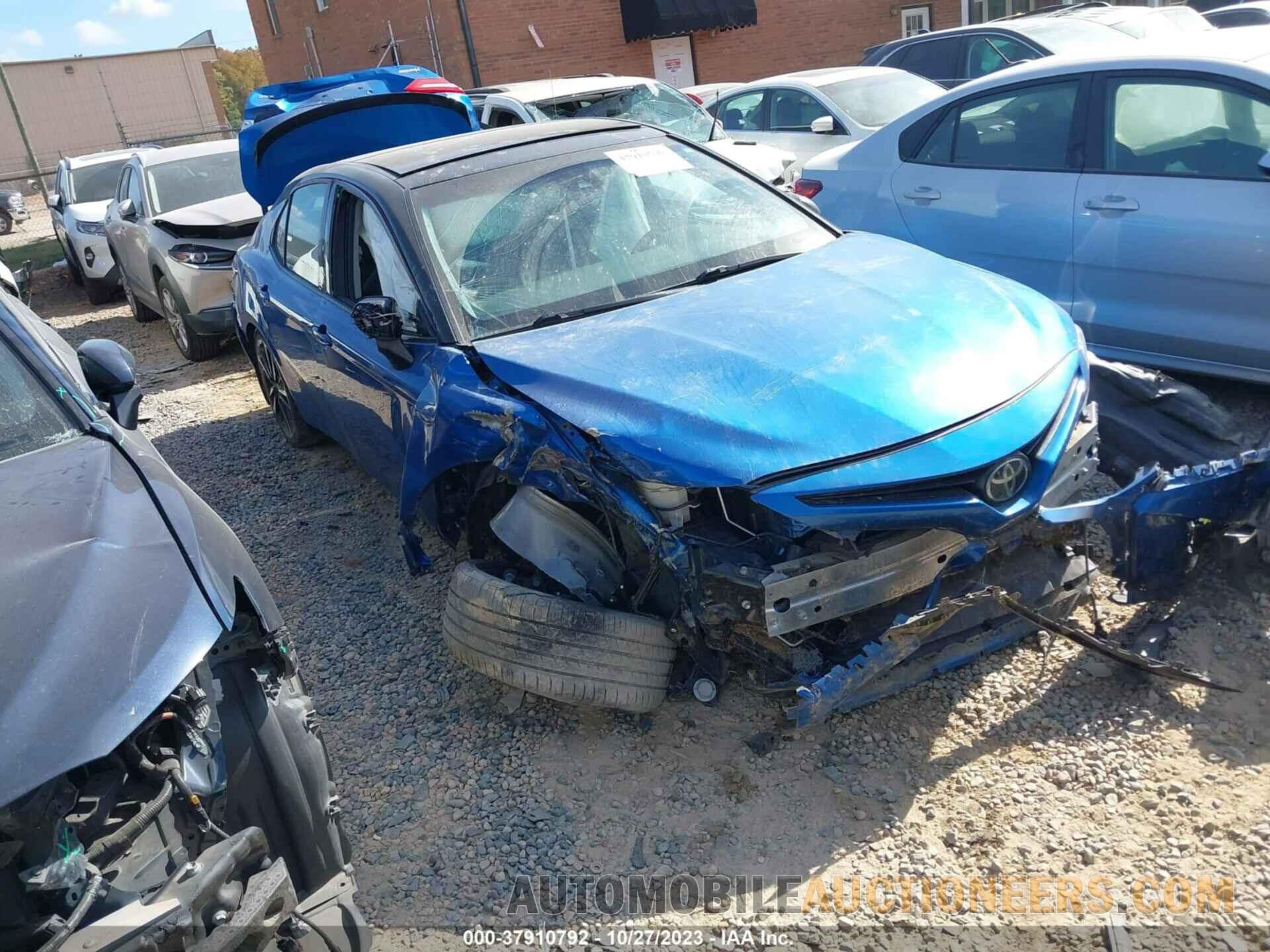 4T1B61HK6JU126243 TOYOTA CAMRY 2018