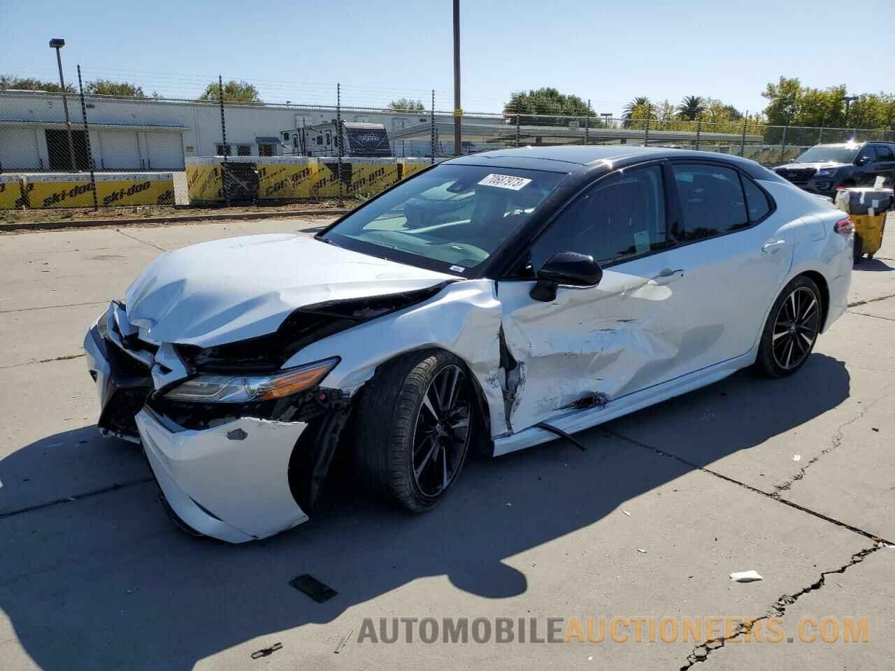 4T1B61HK6JU132267 TOYOTA CAMRY 2018