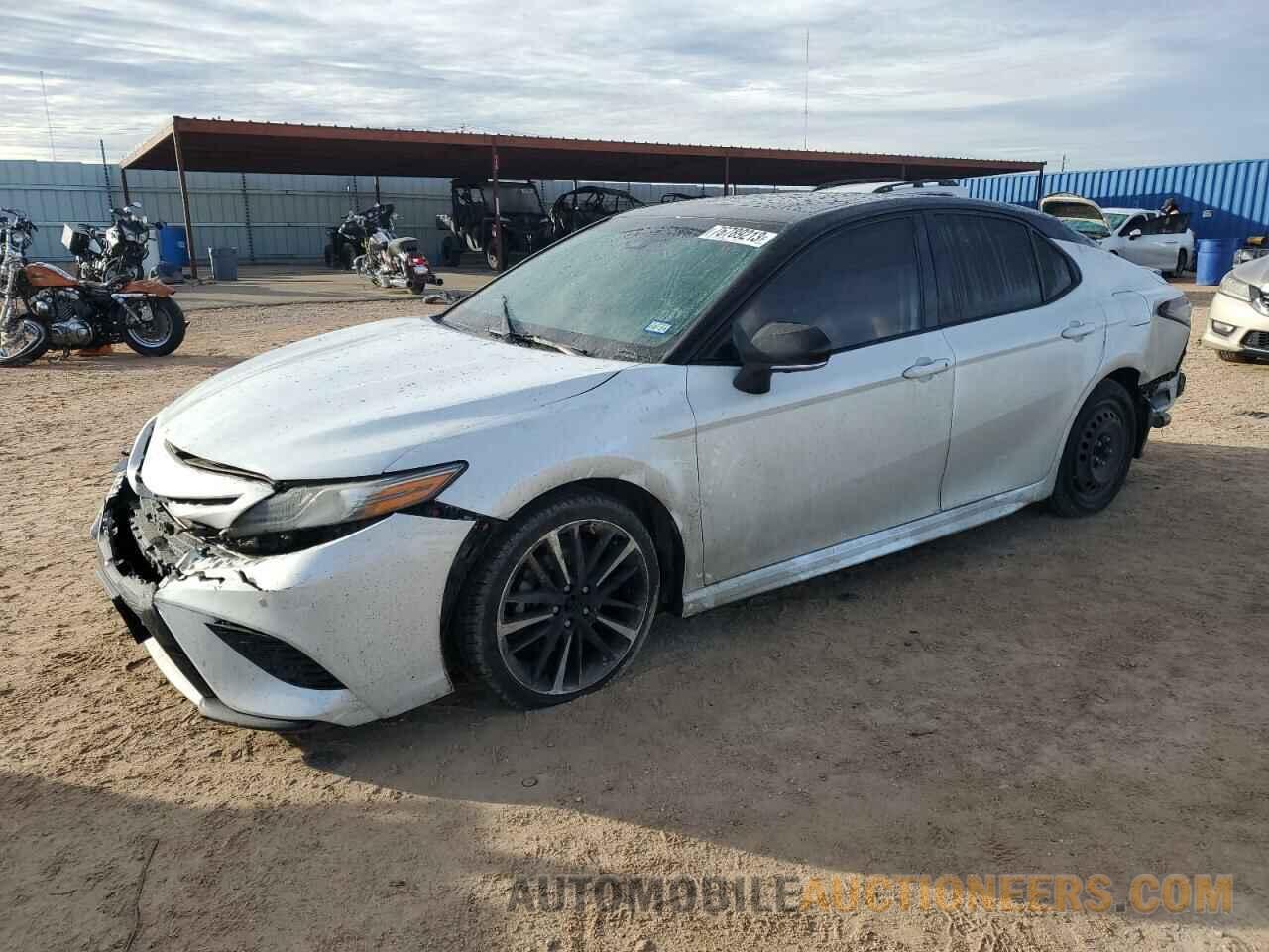 4T1B61HK6JU142684 TOYOTA CAMRY 2018