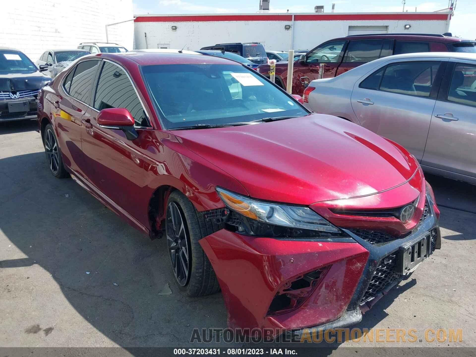 4T1B61HK6JU509860 TOYOTA CAMRY 2018