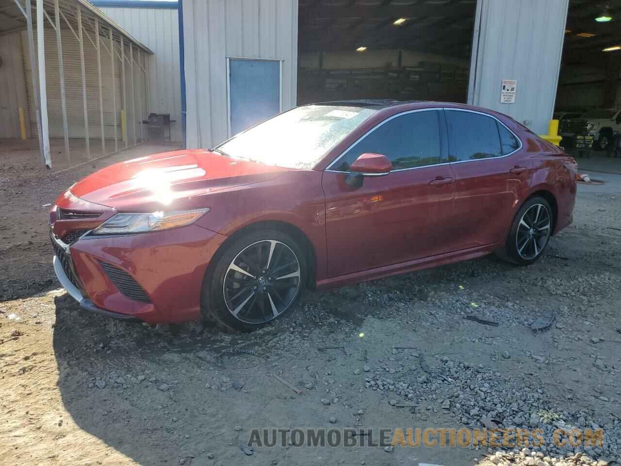 4T1B61HK6JU512452 TOYOTA CAMRY 2018