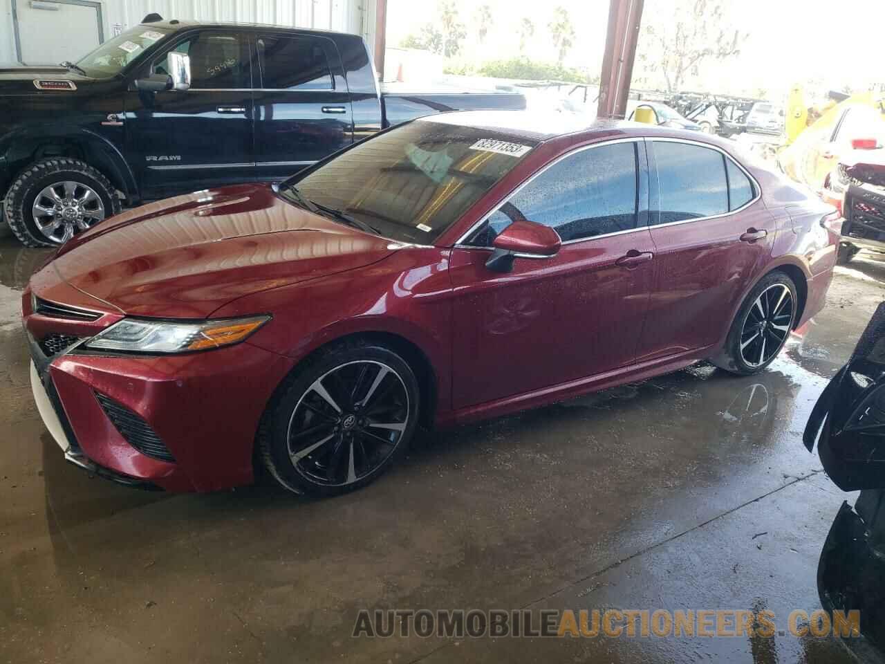 4T1B61HK6JU567063 TOYOTA CAMRY 2018