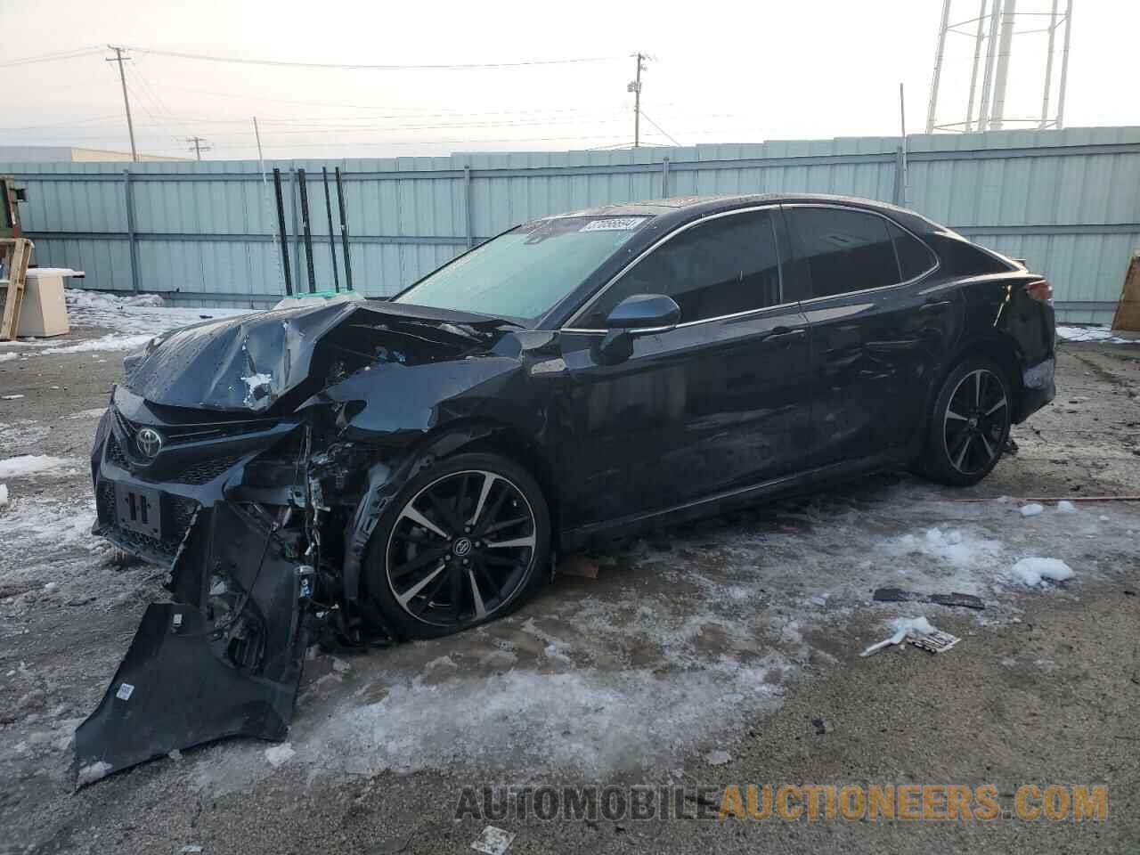 4T1B61HK6JU567905 TOYOTA CAMRY 2018