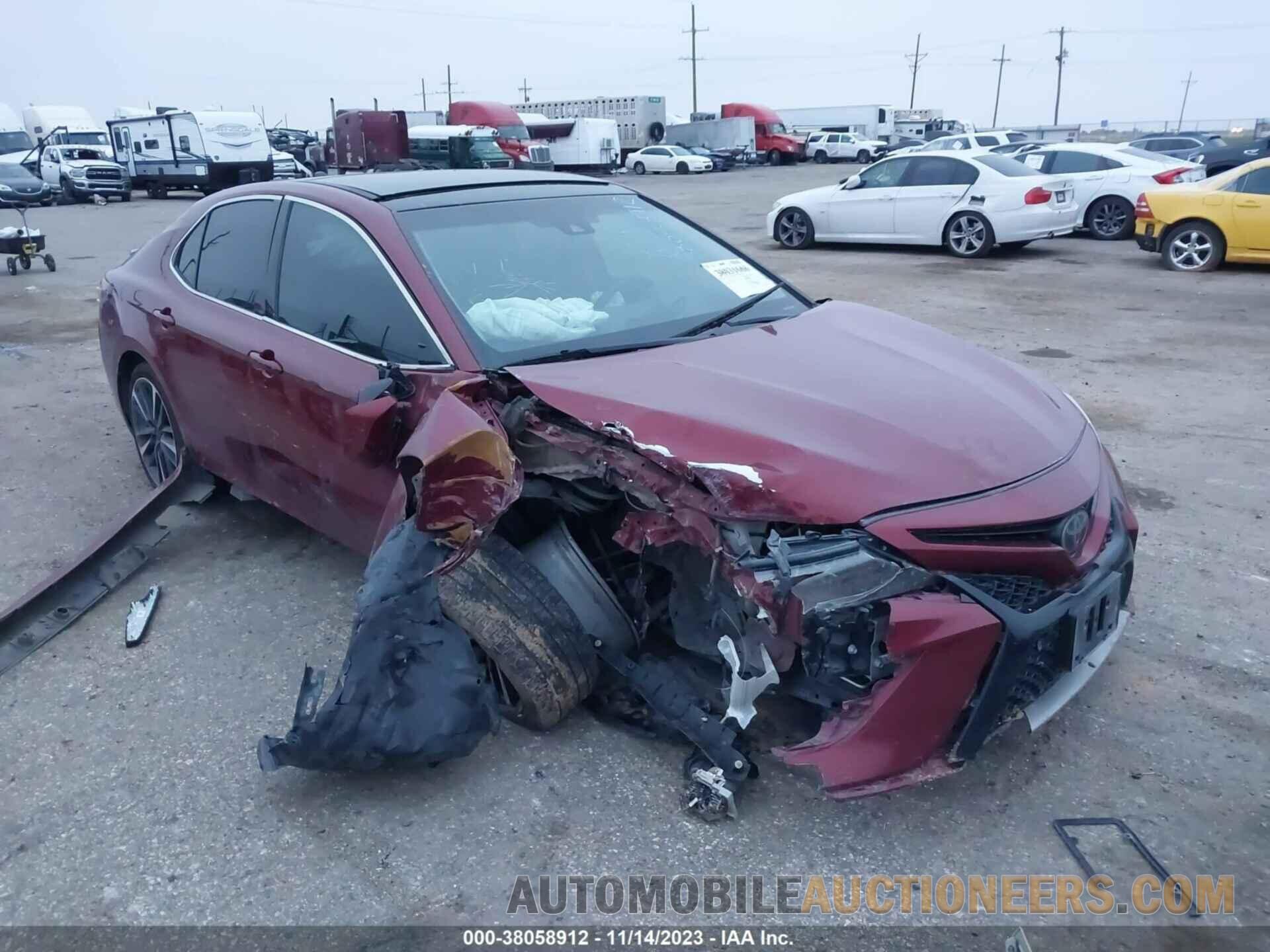 4T1B61HK6JU587829 TOYOTA CAMRY 2018