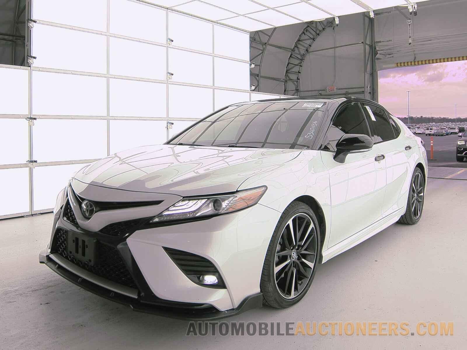 4T1B61HK6KU285166 Toyota Camry 2019