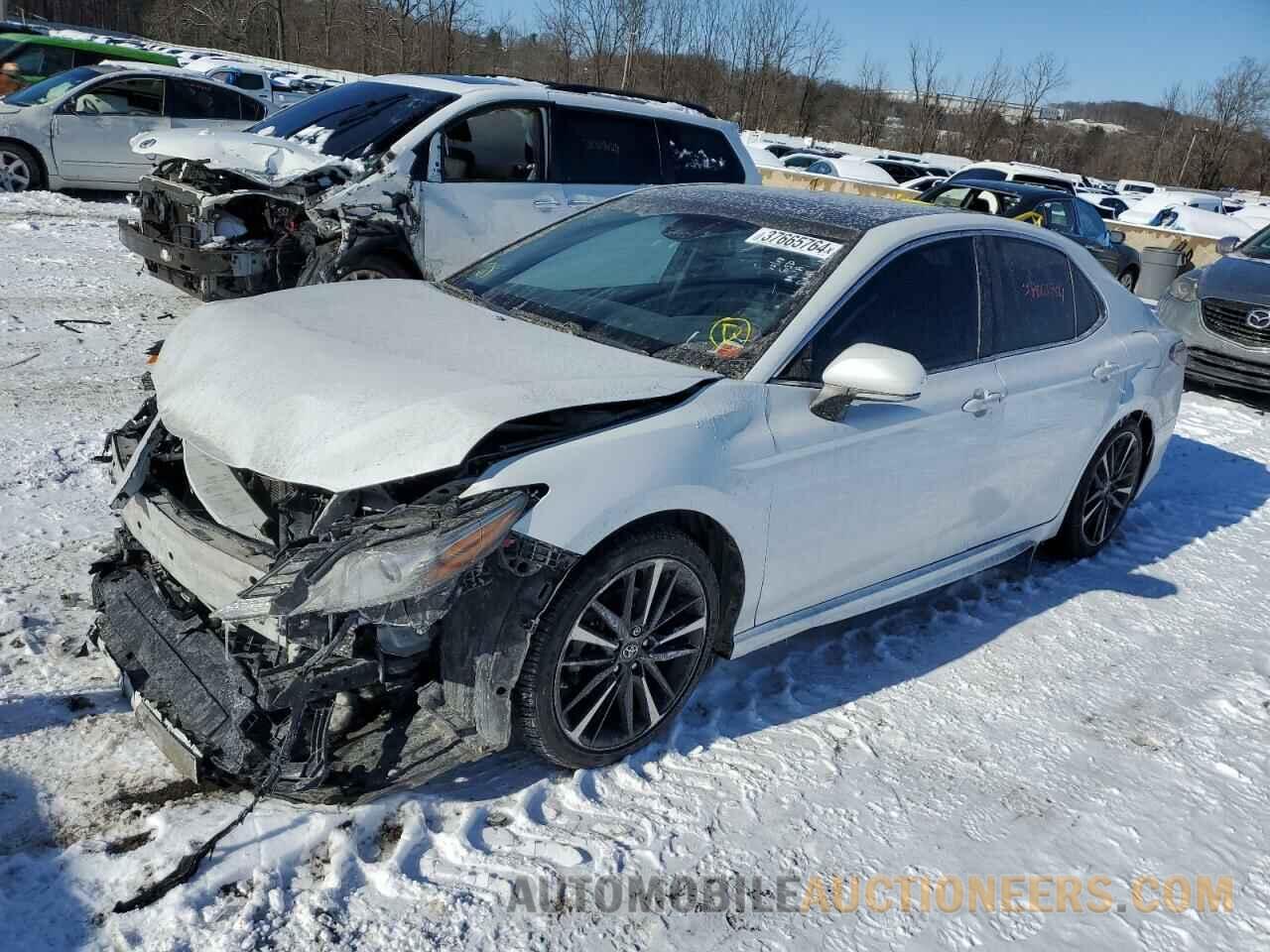 4T1B61HK7JU014163 TOYOTA CAMRY 2018