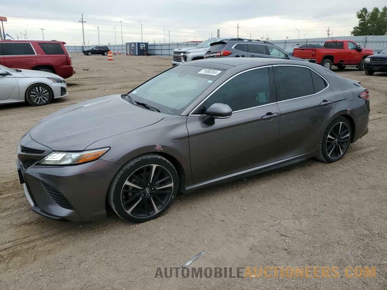 4T1B61HK7JU038964 TOYOTA CAMRY 2018