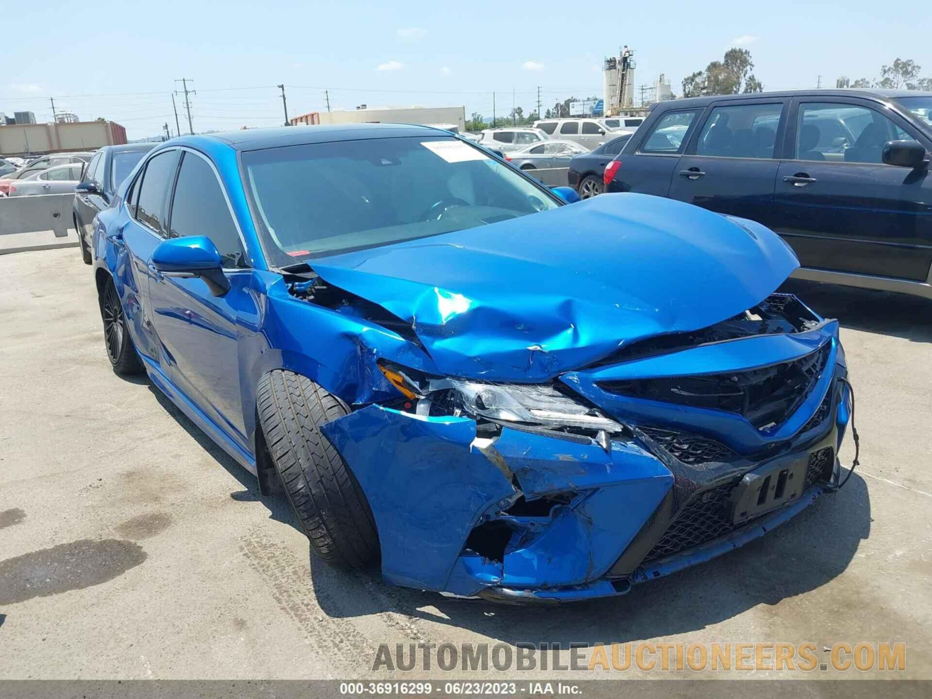 4T1B61HK7JU053352 TOYOTA CAMRY 2018