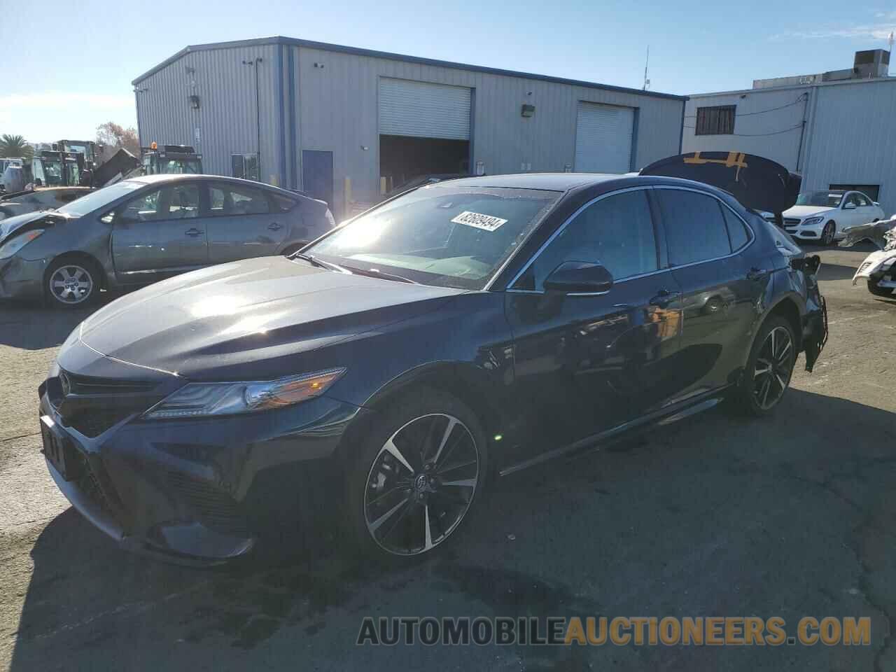 4T1B61HK7JU638514 TOYOTA CAMRY 2018