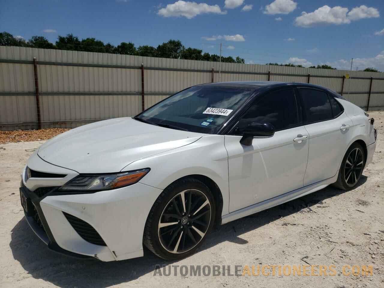 4T1B61HK8JU066398 TOYOTA CAMRY 2018