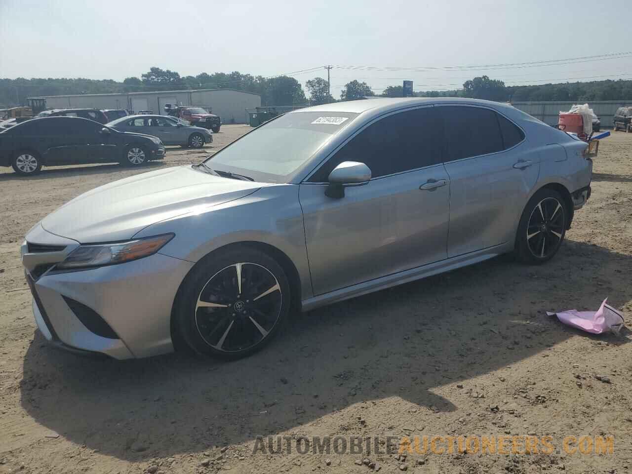 4T1B61HK8JU084870 TOYOTA CAMRY 2018