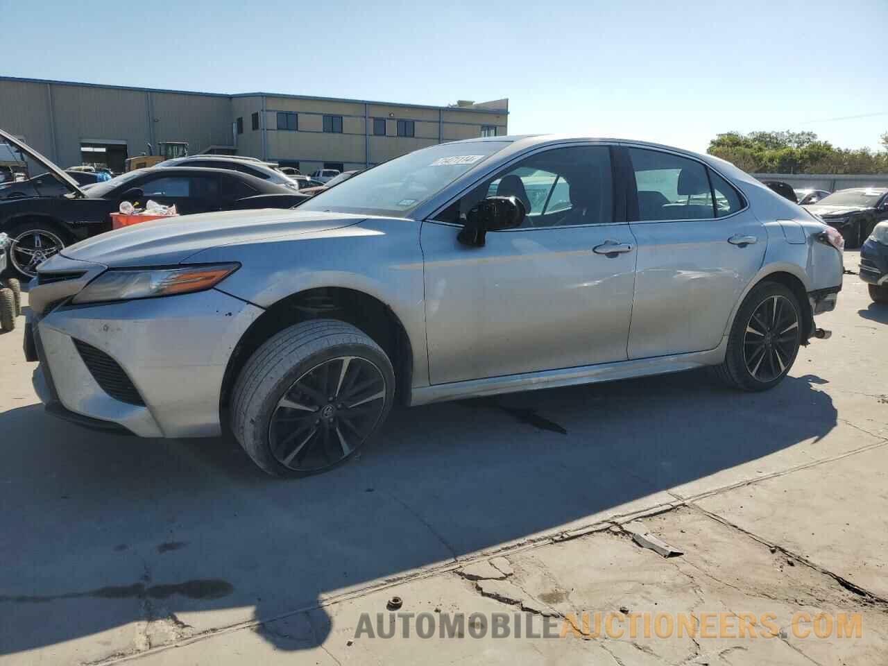 4T1B61HK8JU096369 TOYOTA CAMRY 2018