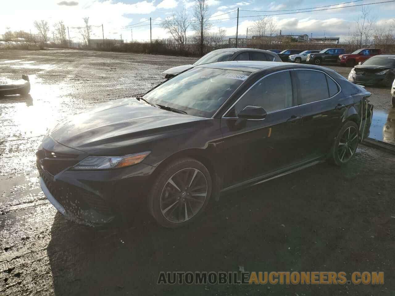 4T1B61HK8JU098686 TOYOTA CAMRY 2018