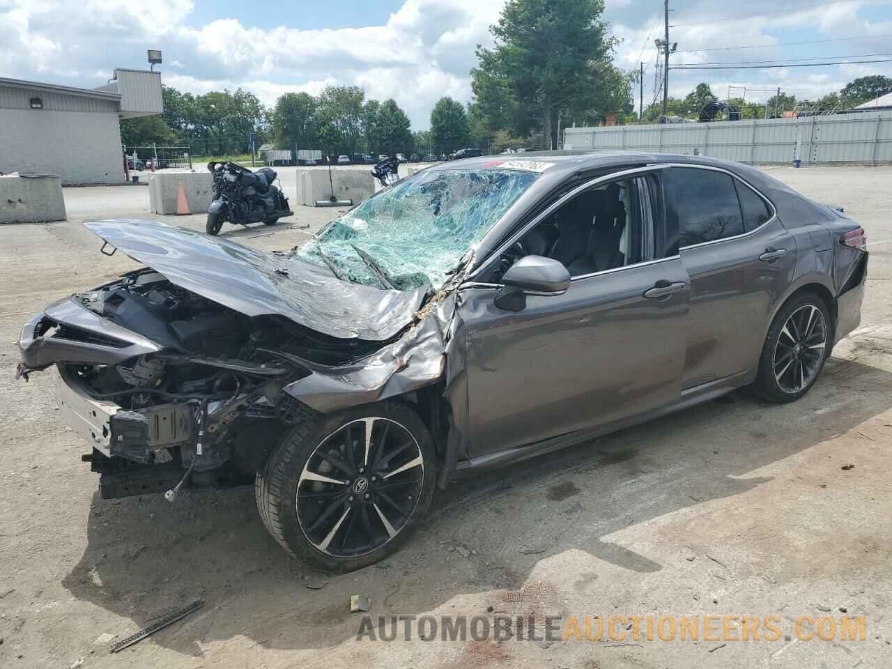 4T1B61HK8JU105295 TOYOTA CAMRY 2018