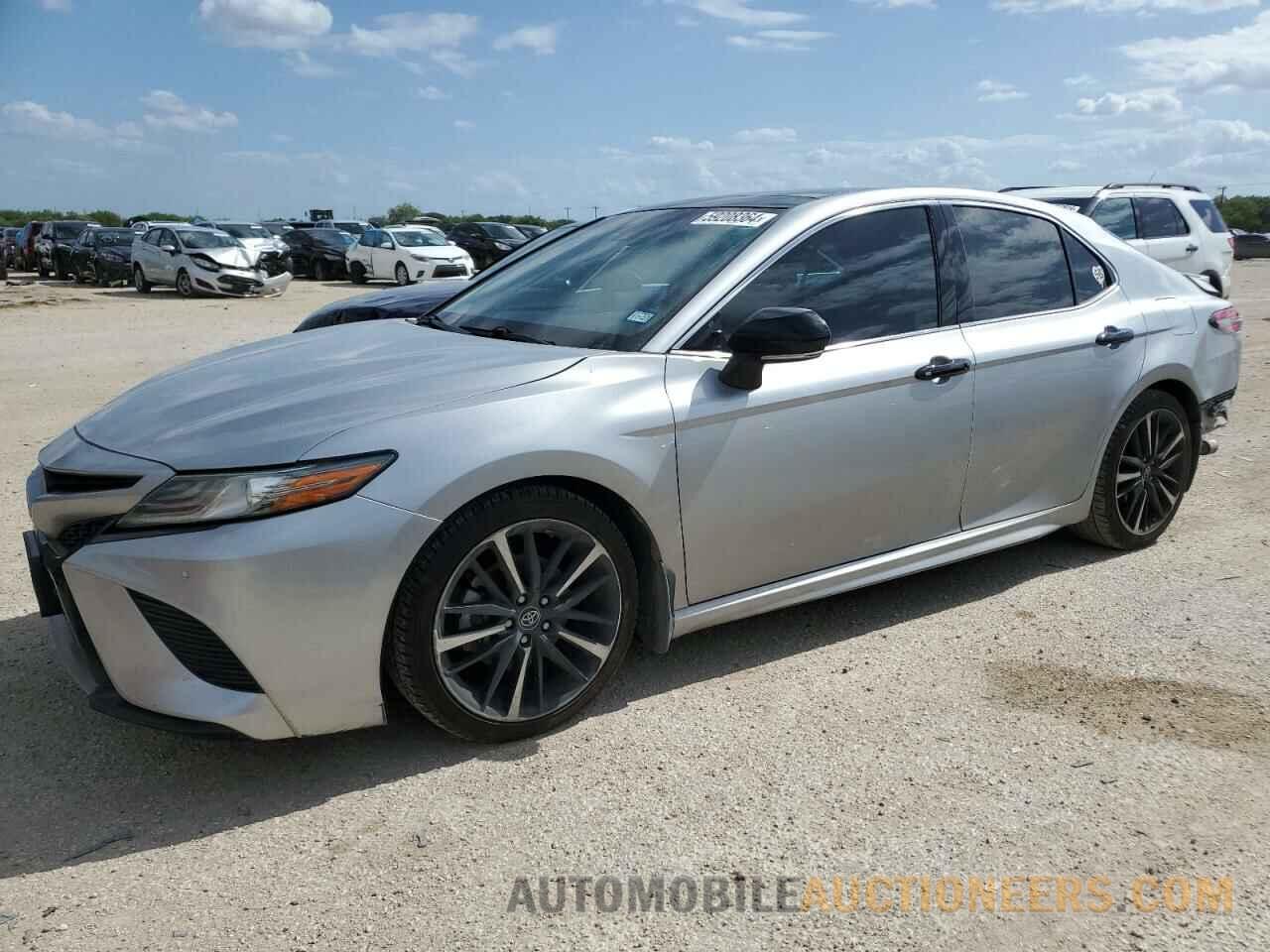 4T1B61HK8JU113512 TOYOTA CAMRY 2018