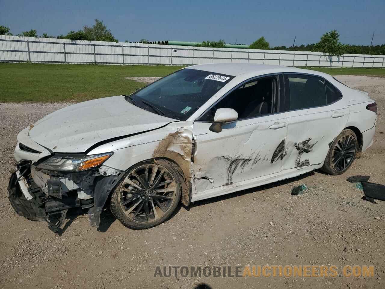 4T1B61HK8JU123103 TOYOTA CAMRY 2018