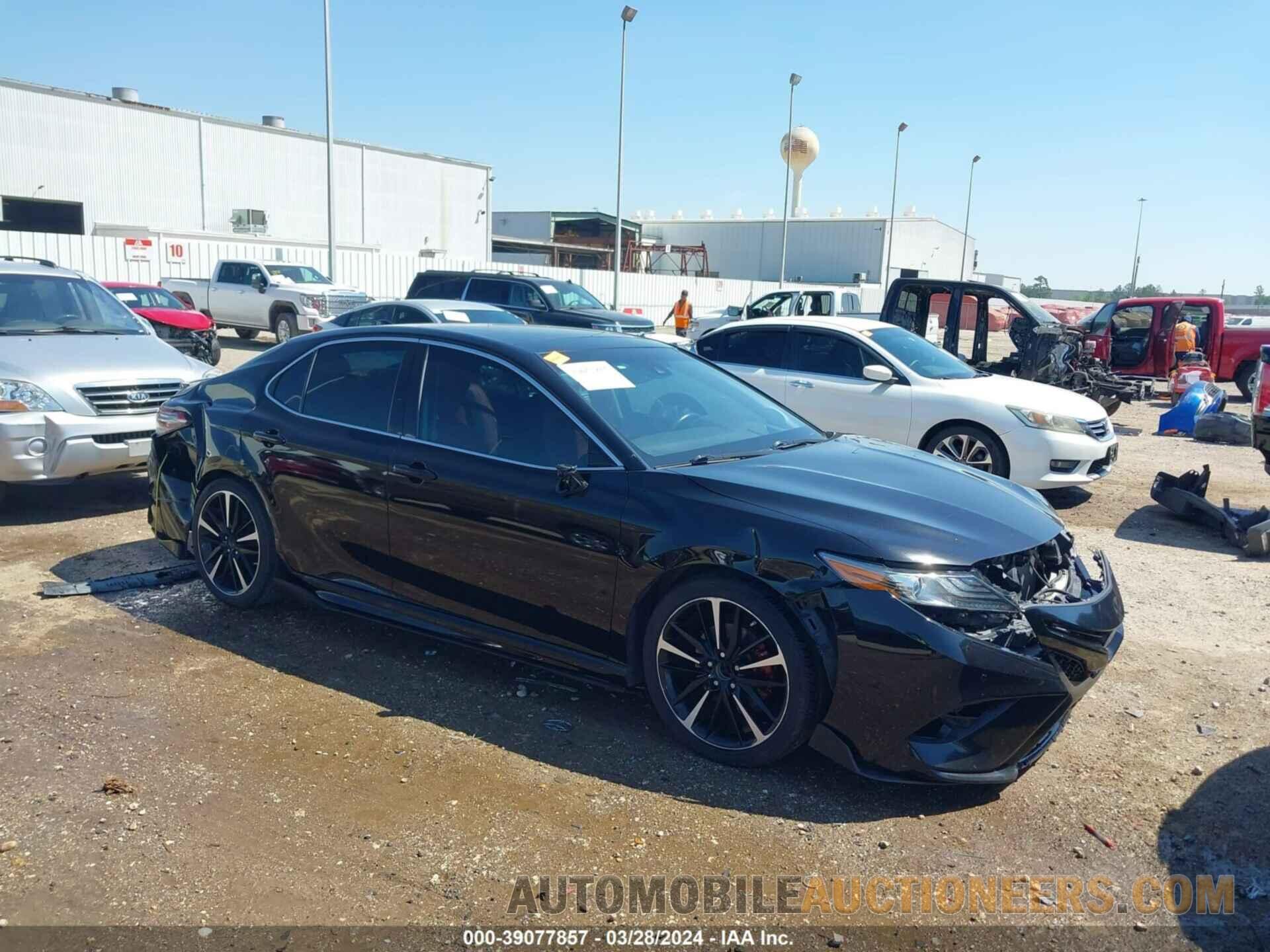 4T1B61HK8JU153976 TOYOTA CAMRY 2018