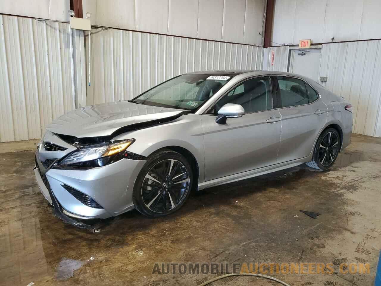 4T1B61HK8JU155615 TOYOTA CAMRY 2018