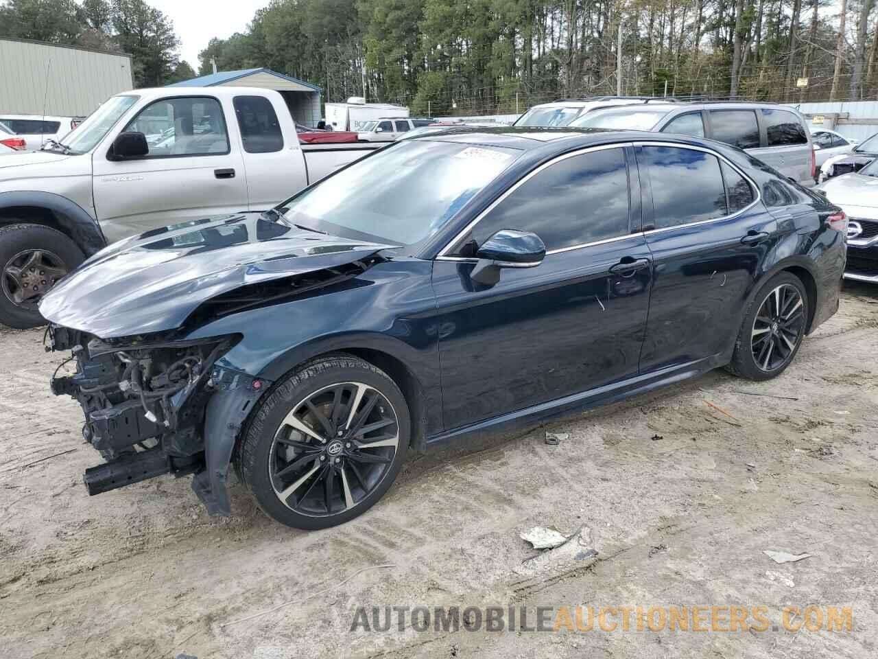 4T1B61HK8JU522125 TOYOTA CAMRY 2018