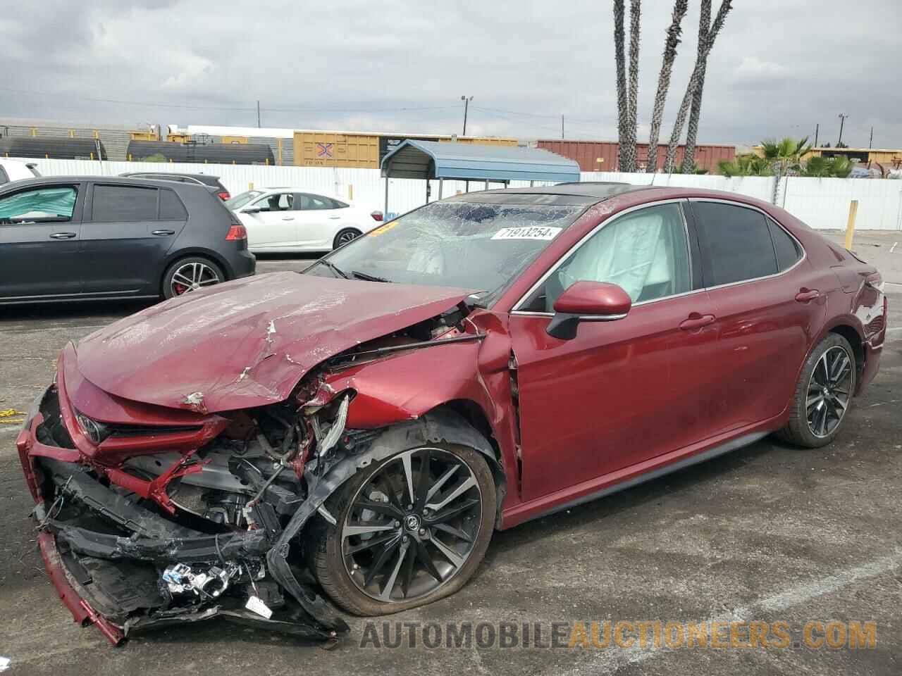 4T1B61HK8JU539605 TOYOTA CAMRY 2018