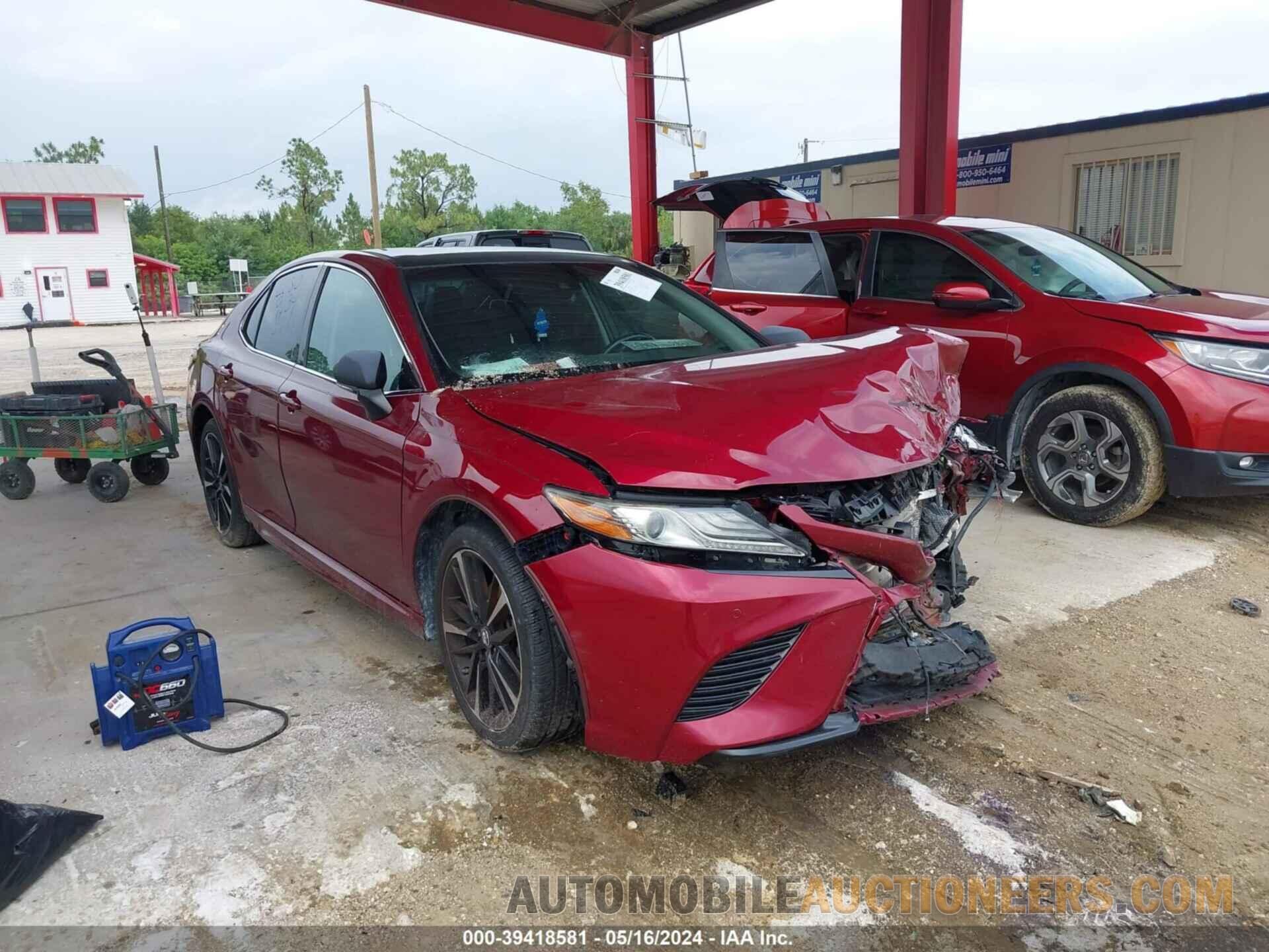 4T1B61HK8JU608695 TOYOTA CAMRY 2018