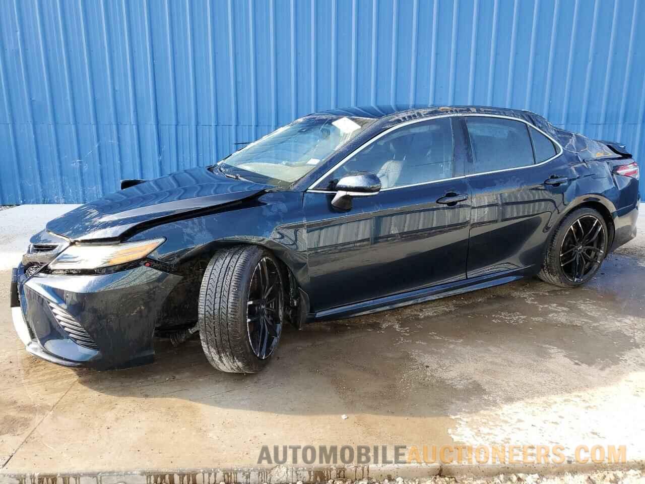 4T1B61HK8JU639851 TOYOTA CAMRY 2018