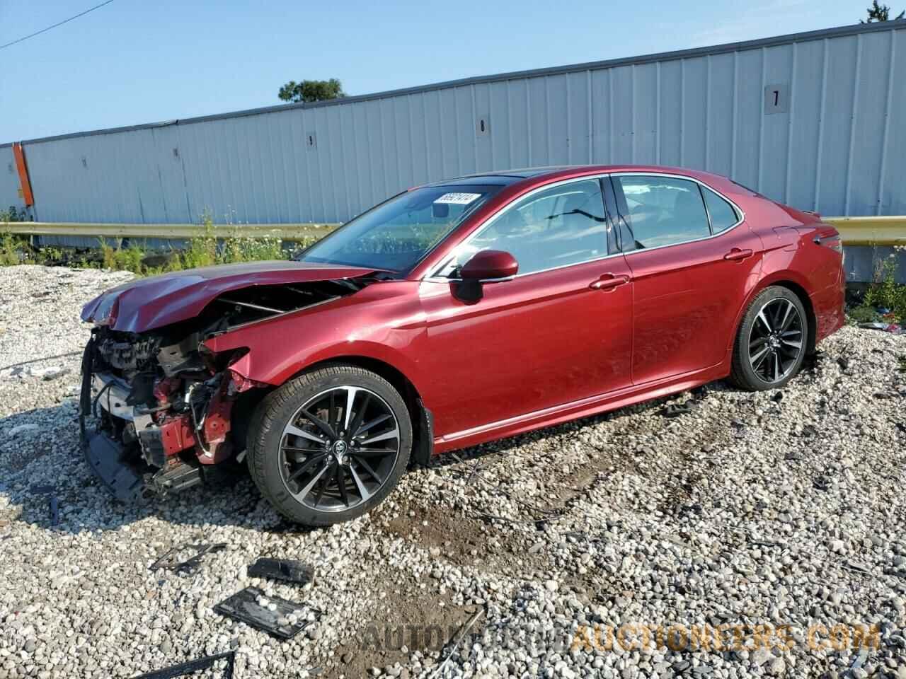 4T1B61HK8JU676334 TOYOTA CAMRY 2018