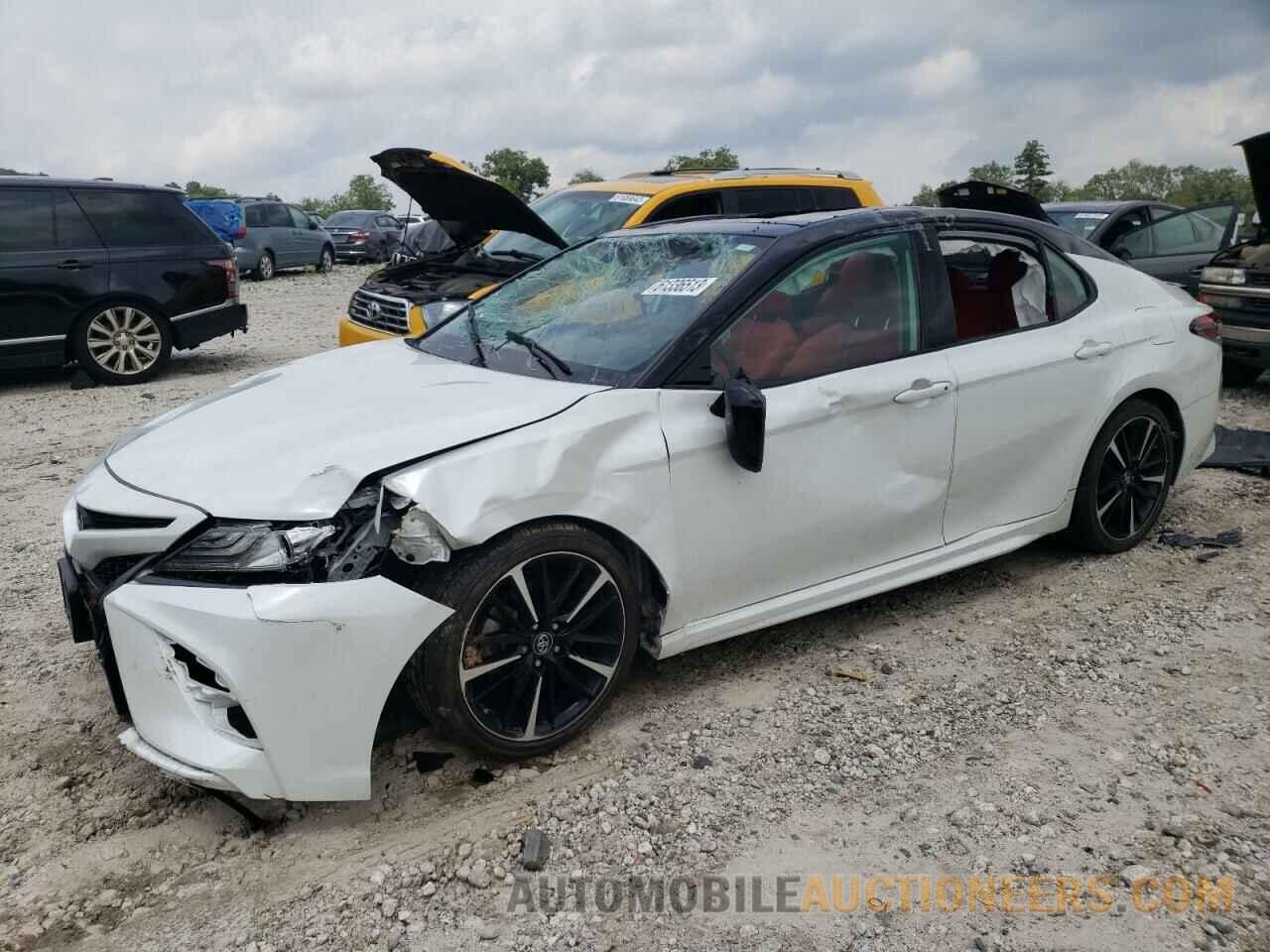 4T1B61HK8KU161335 TOYOTA CAMRY 2019