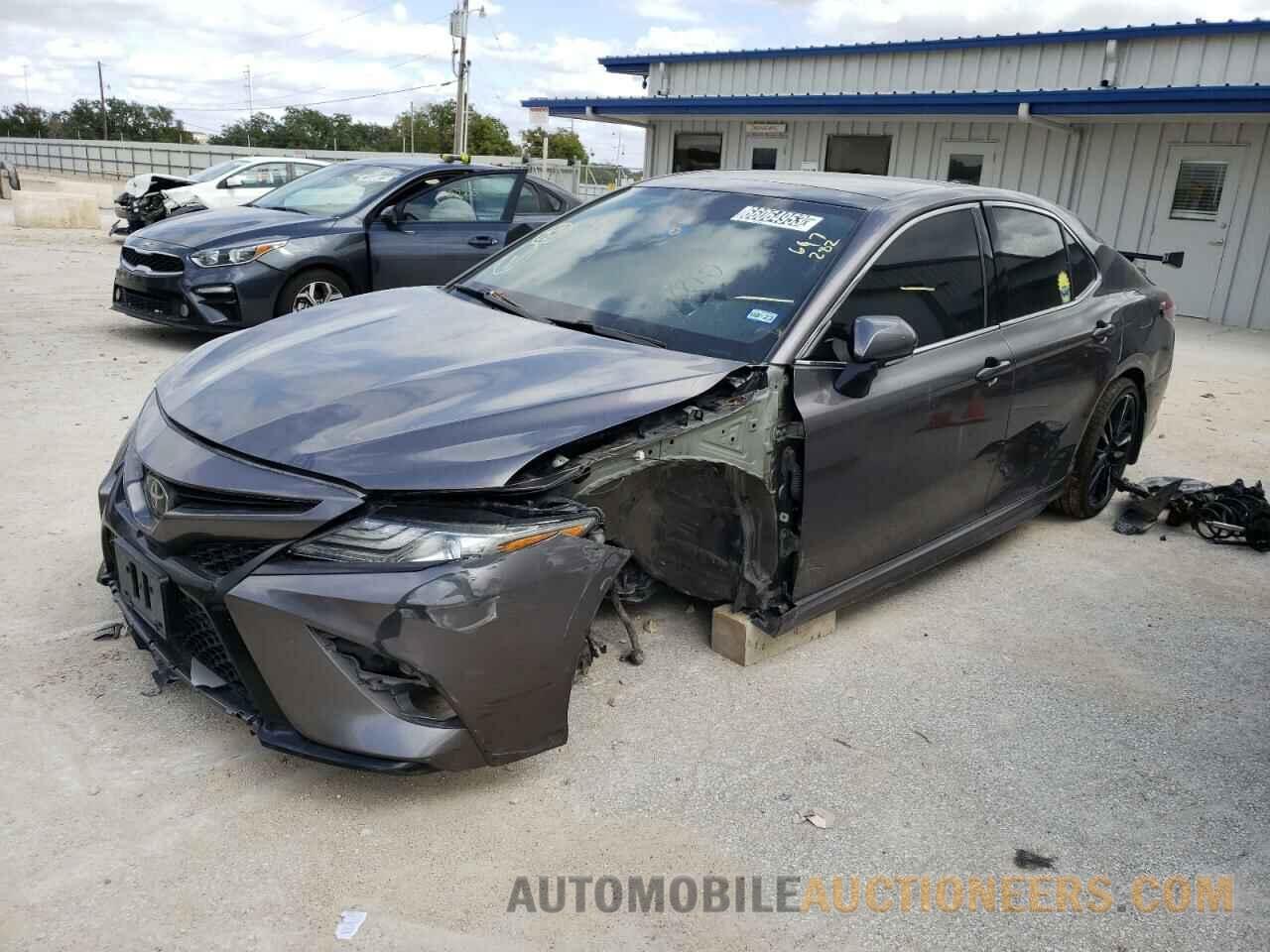 4T1B61HK8KU697282 TOYOTA CAMRY 2019