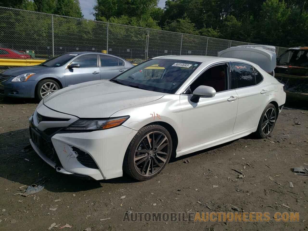 4T1B61HK8KU800104 TOYOTA CAMRY 2019