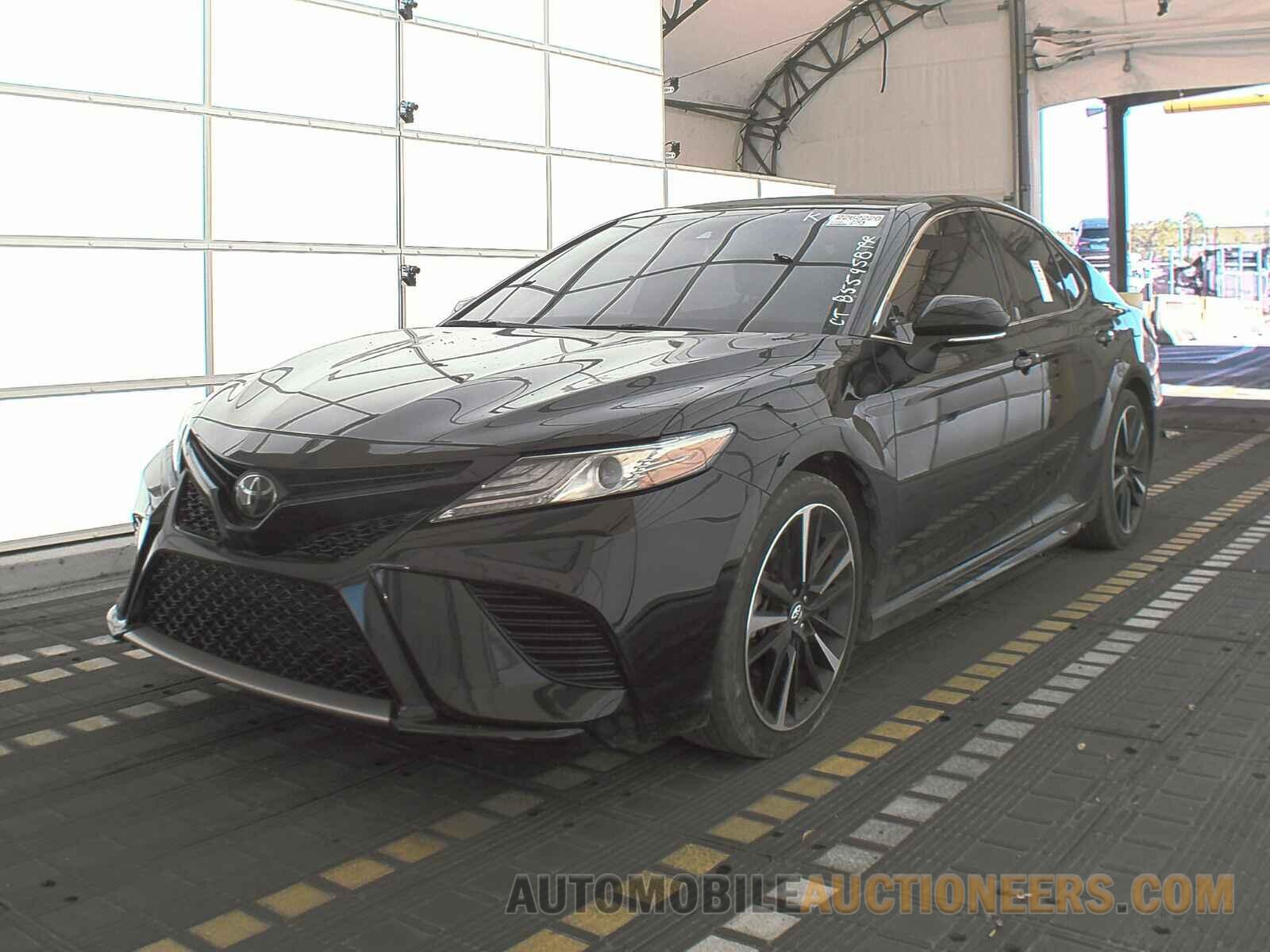 4T1B61HK8KU855958 Toyota Camry 2019