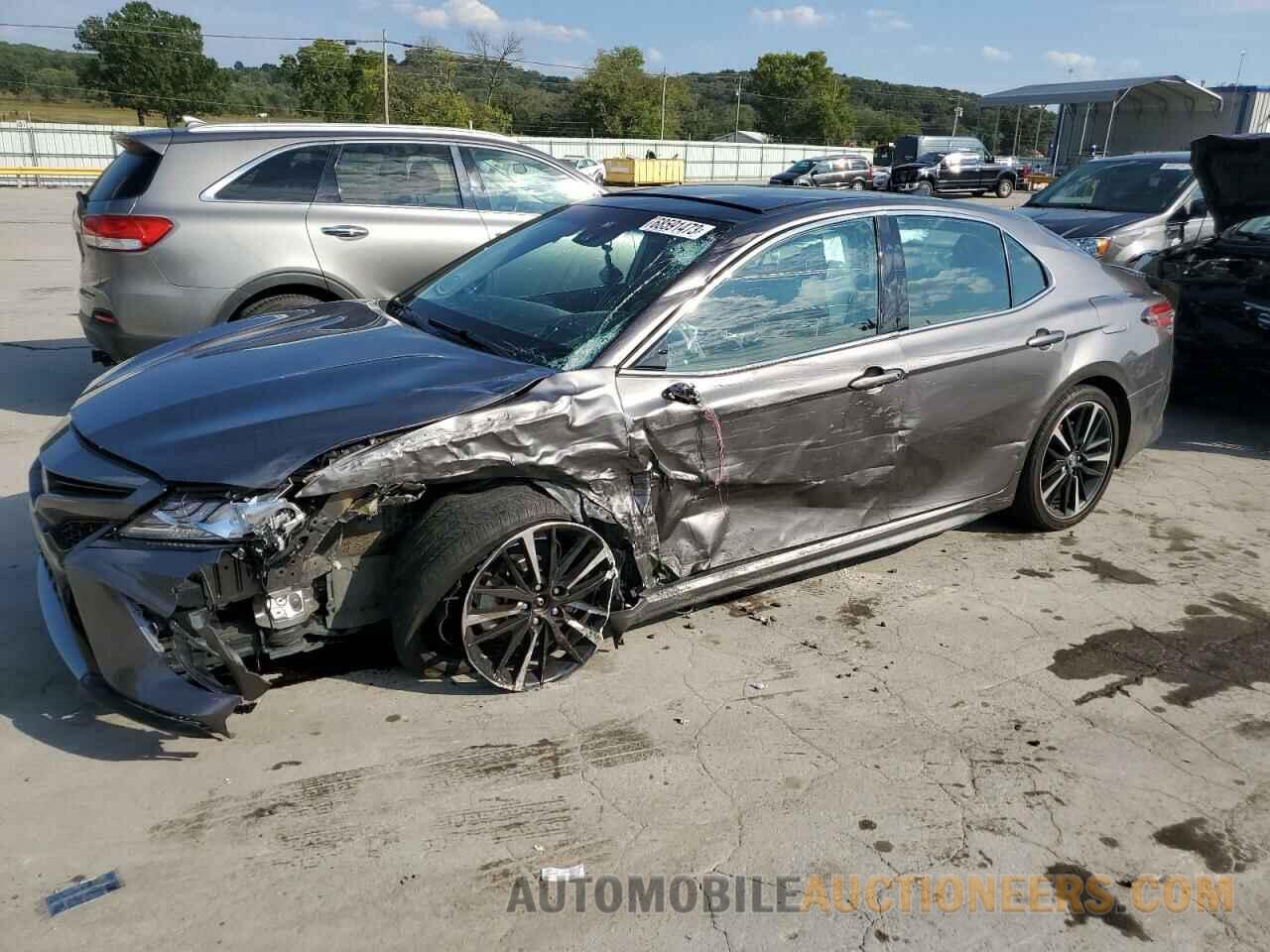 4T1B61HK9JU005920 TOYOTA CAMRY 2018