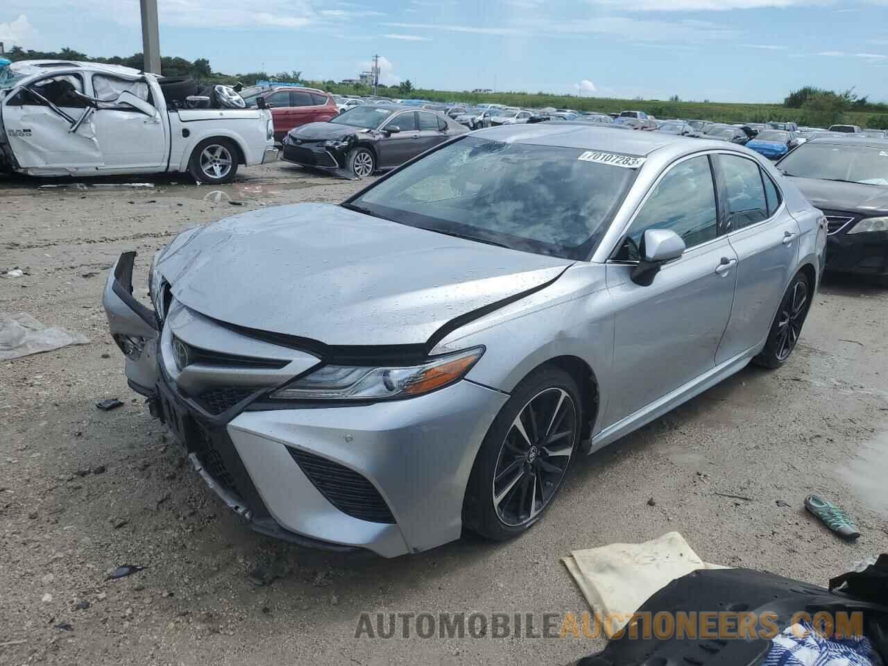 4T1B61HK9JU051697 TOYOTA CAMRY 2018