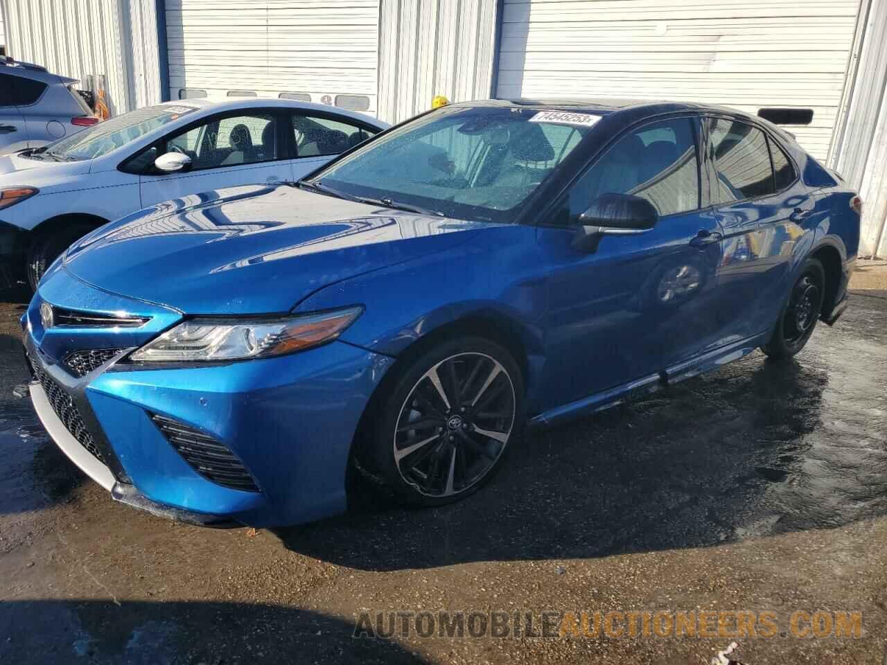 4T1B61HK9JU075627 TOYOTA CAMRY 2018