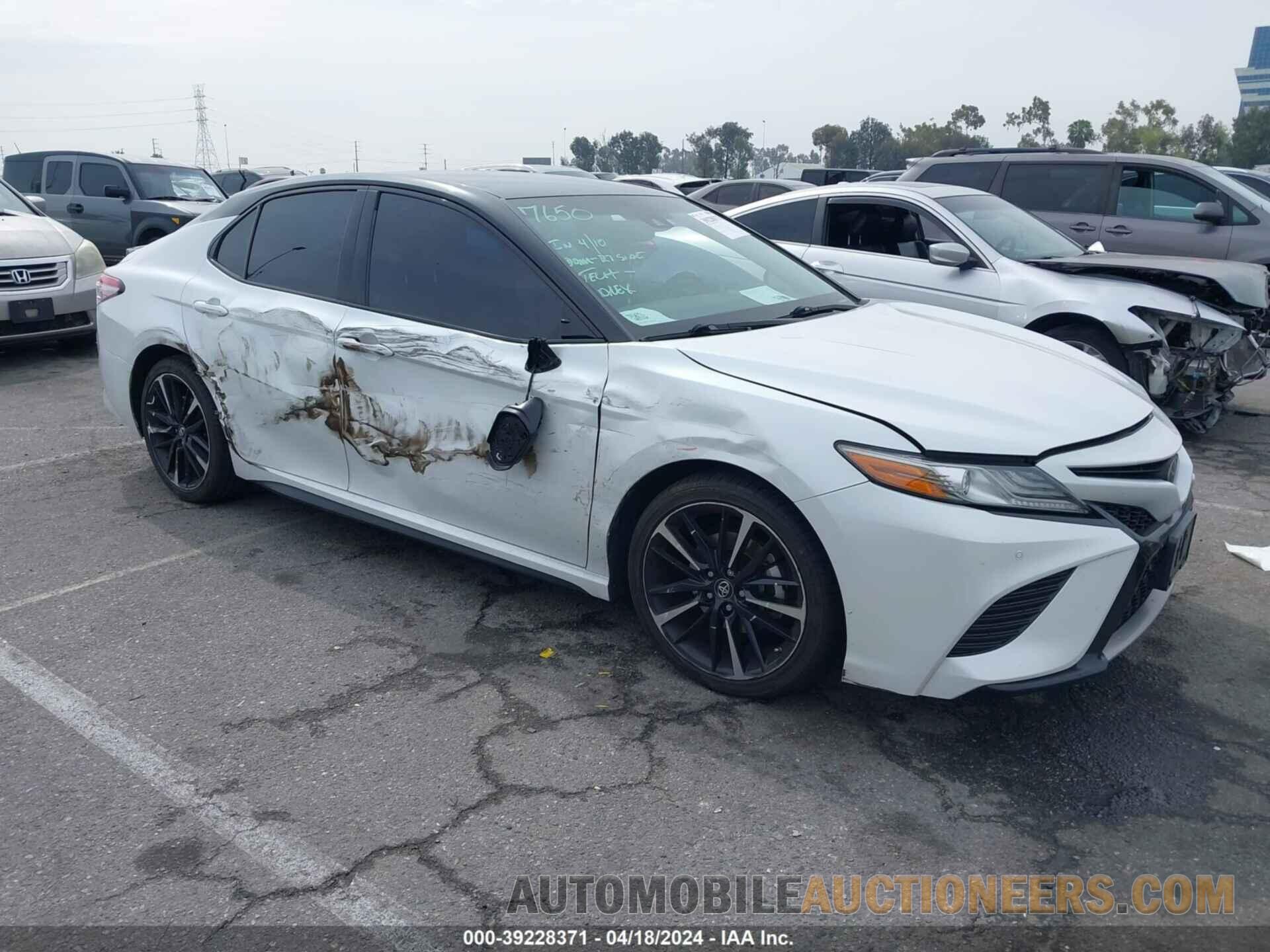 4T1B61HK9JU114667 TOYOTA CAMRY 2018