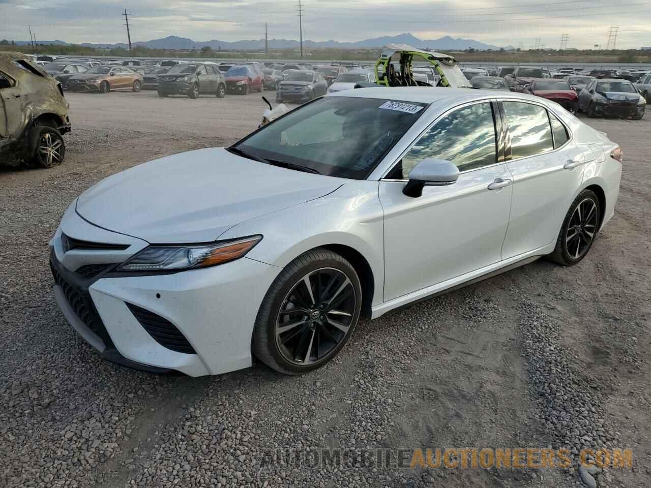 4T1B61HK9JU116175 TOYOTA CAMRY 2018