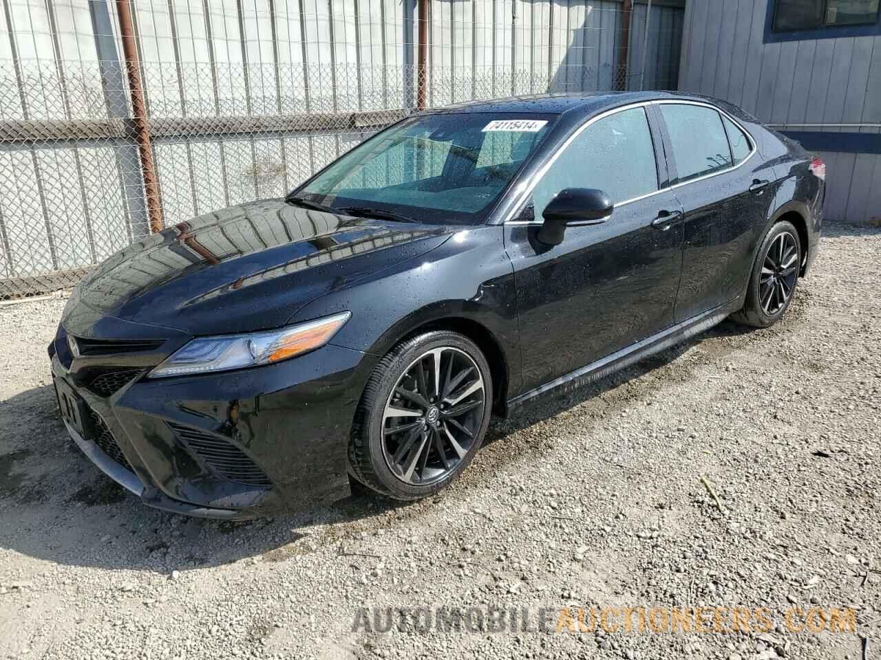 4T1B61HK9JU121568 TOYOTA CAMRY 2018