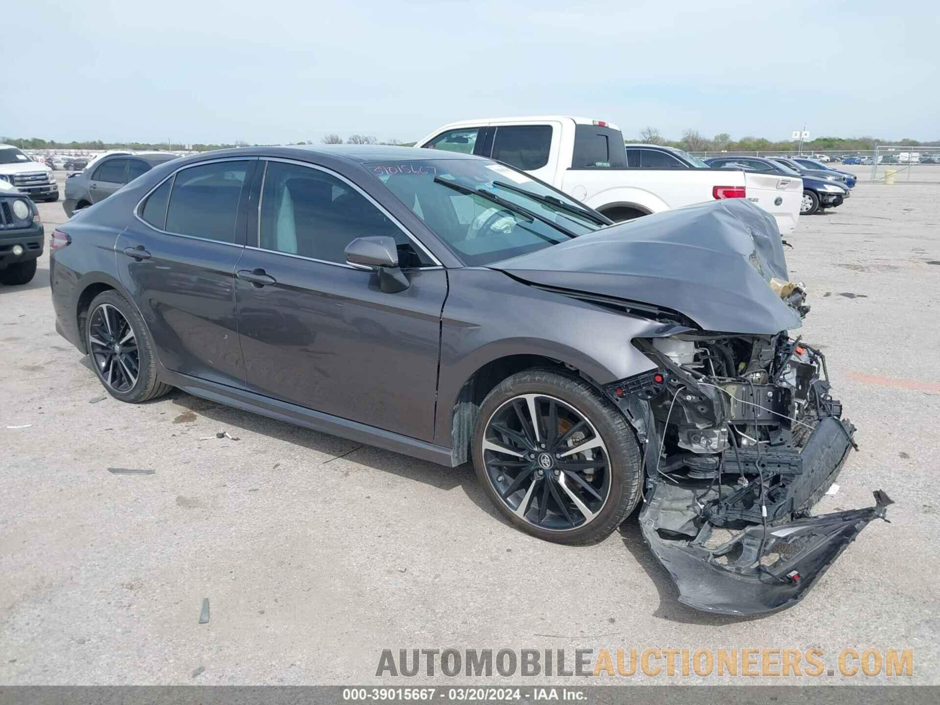 4T1B61HK9JU127614 TOYOTA CAMRY 2018