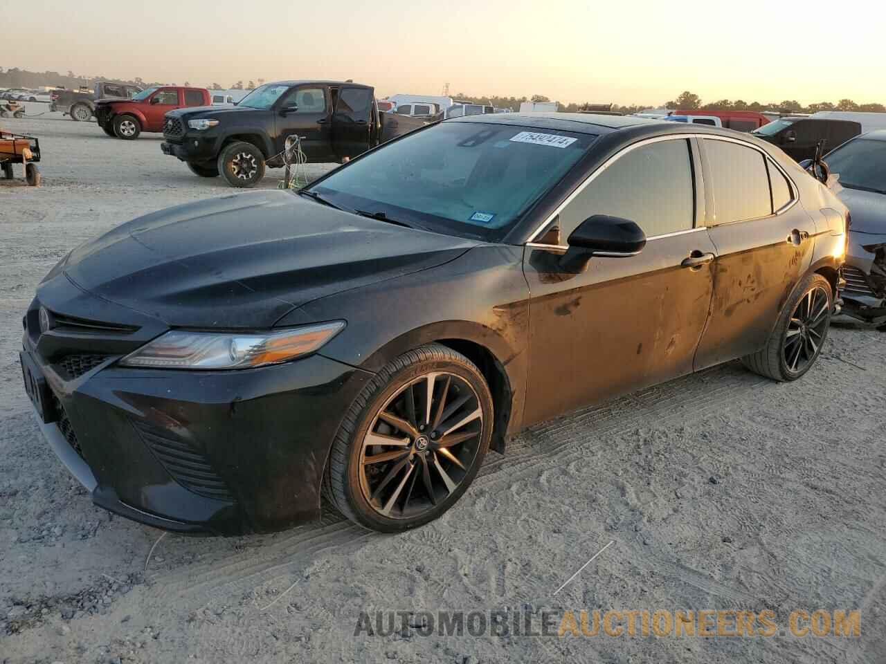 4T1B61HK9JU130383 TOYOTA CAMRY 2018