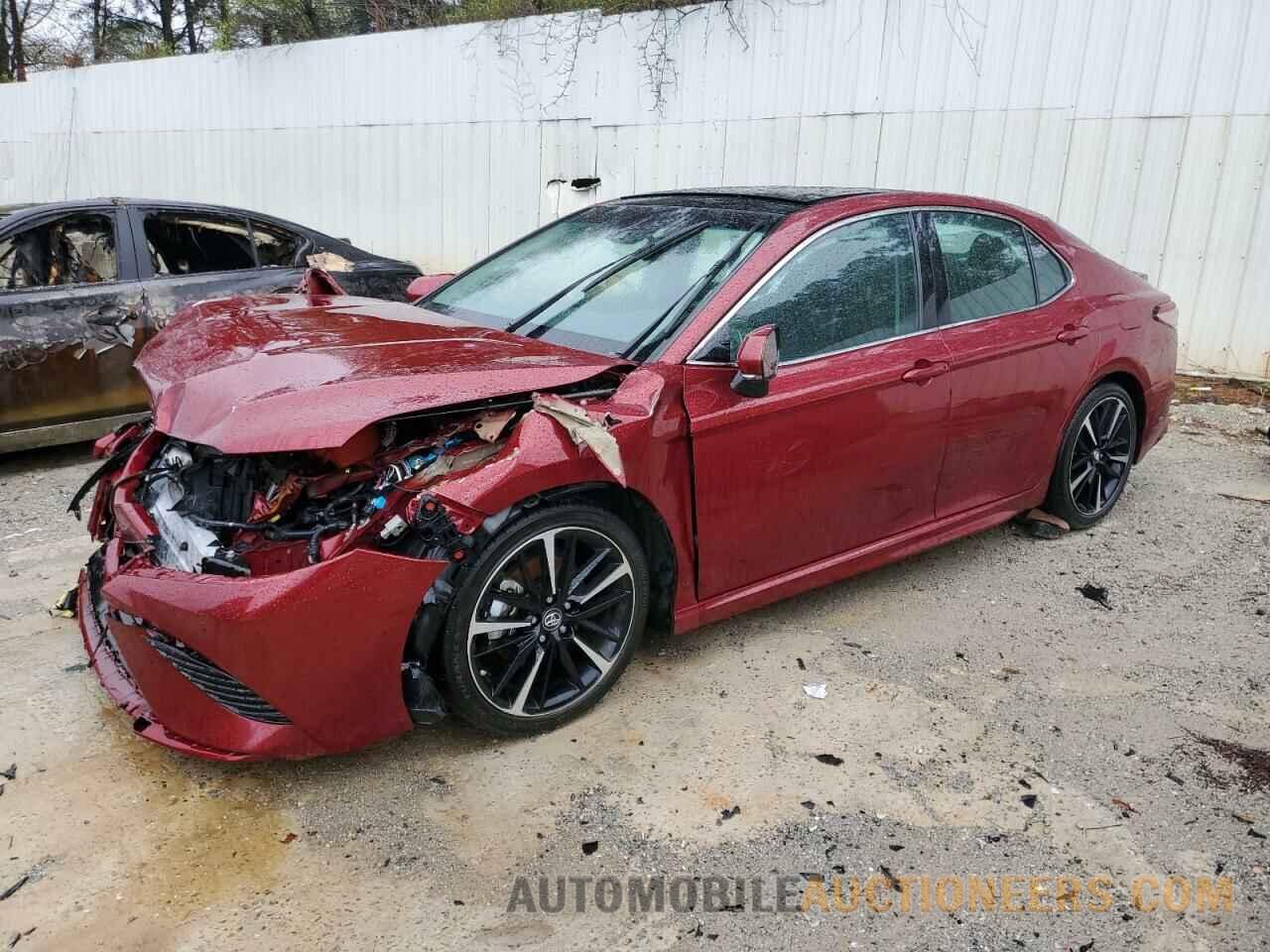 4T1B61HK9JU552833 TOYOTA CAMRY 2018