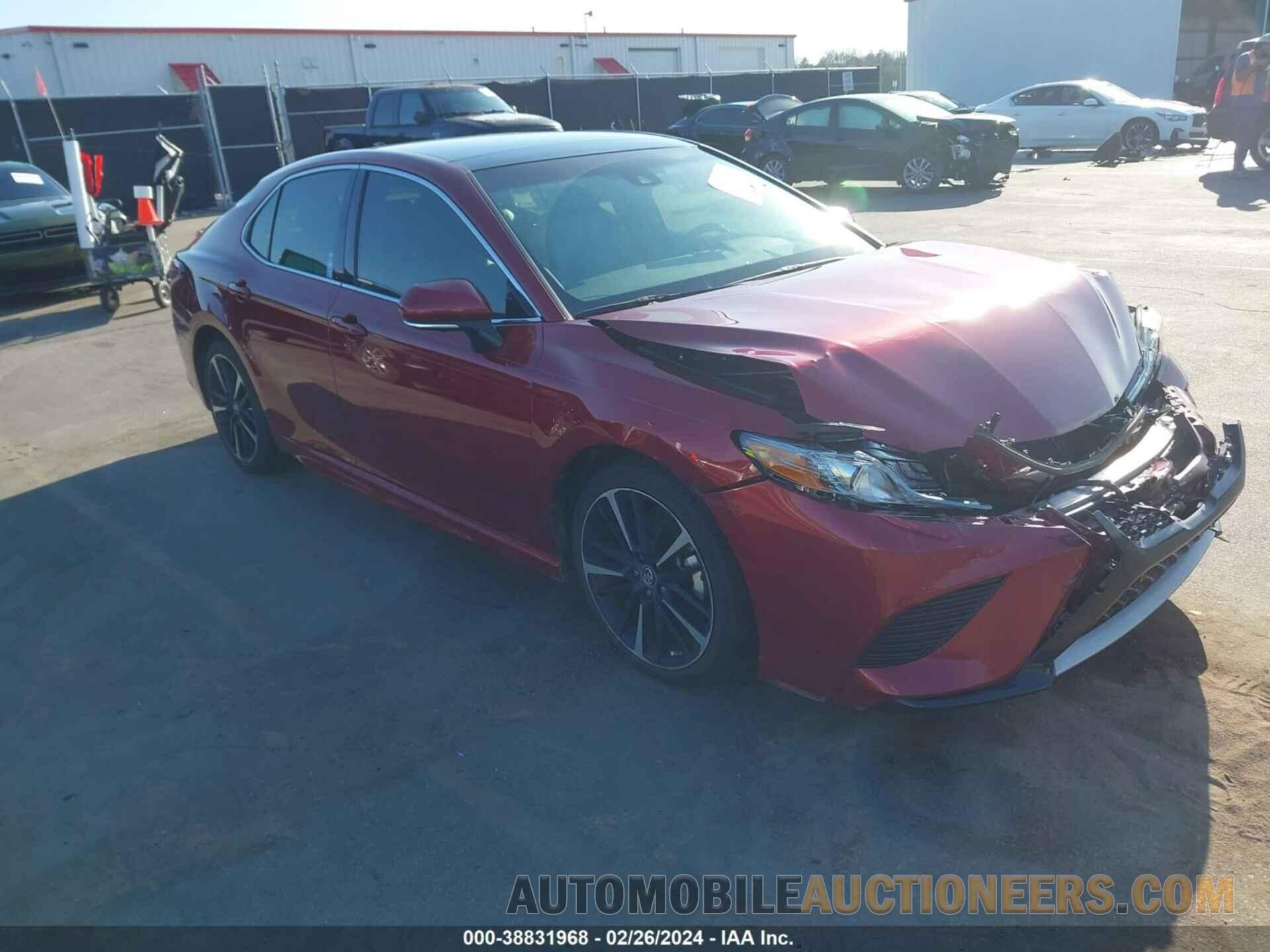 4T1B61HK9JU623514 TOYOTA CAMRY 2018