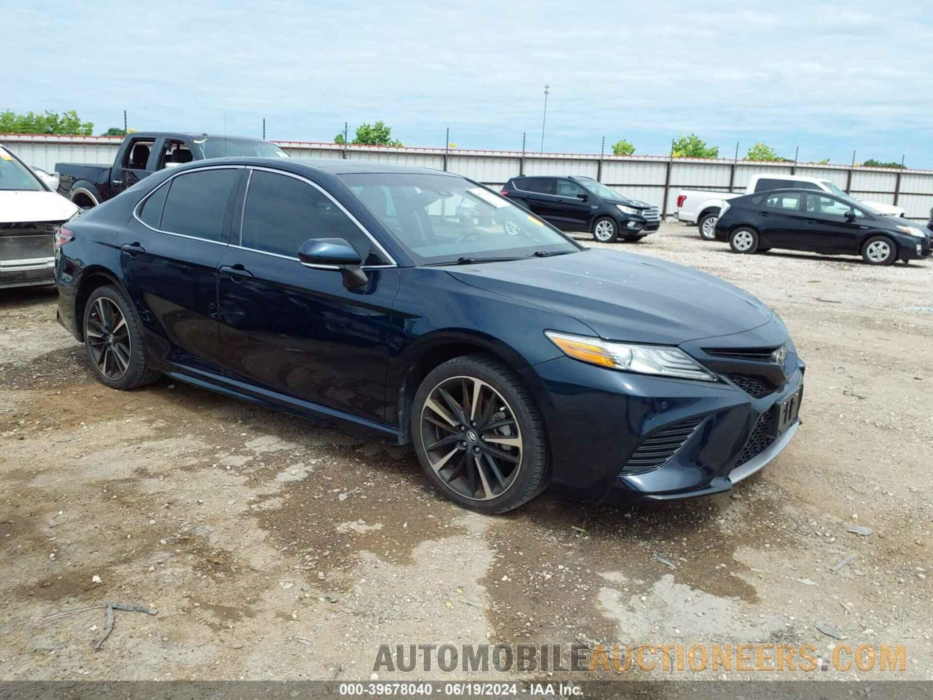 4T1B61HK9JU636442 TOYOTA CAMRY 2018