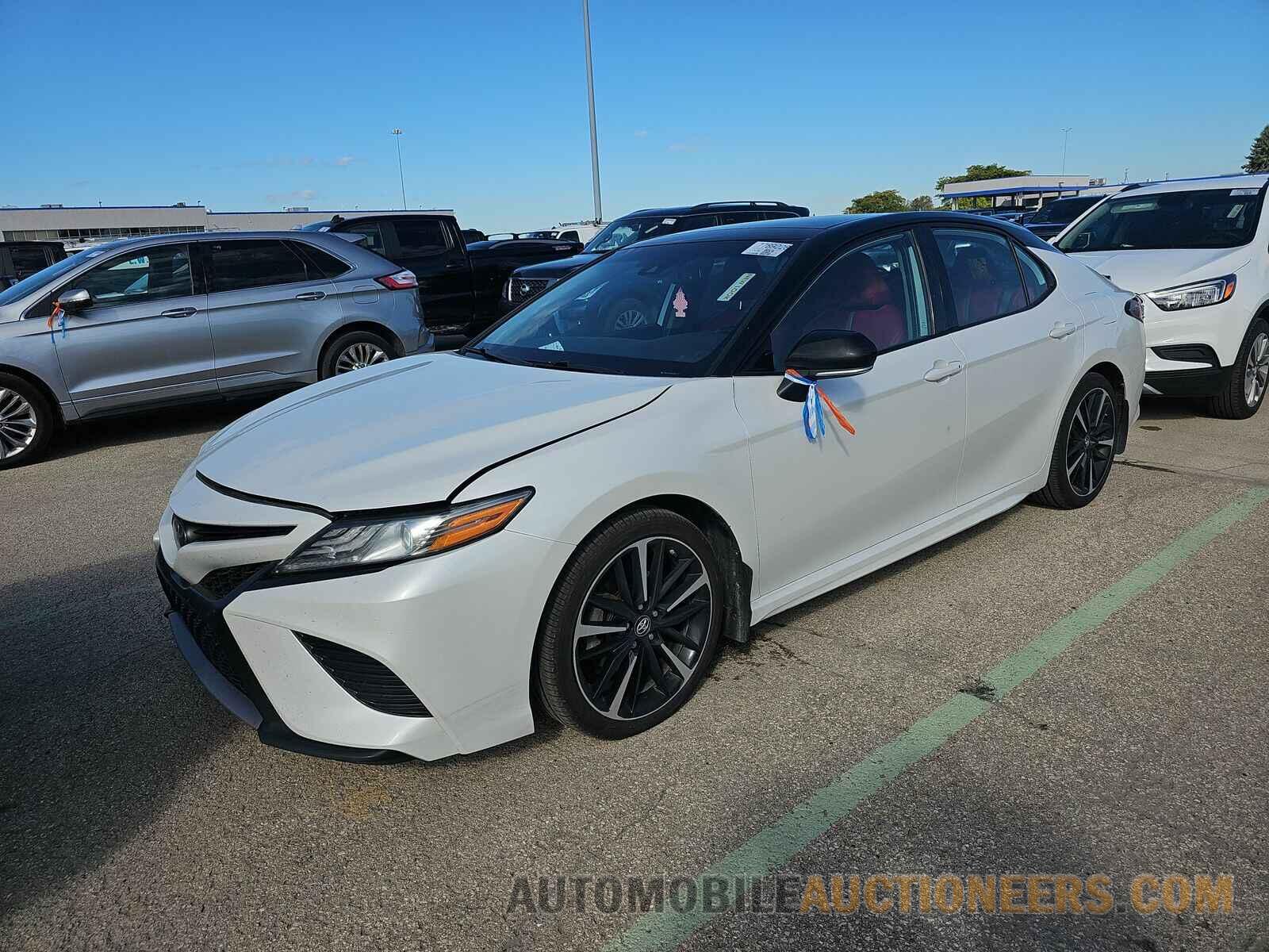 4T1B61HK9KU222014 Toyota Camry 2019