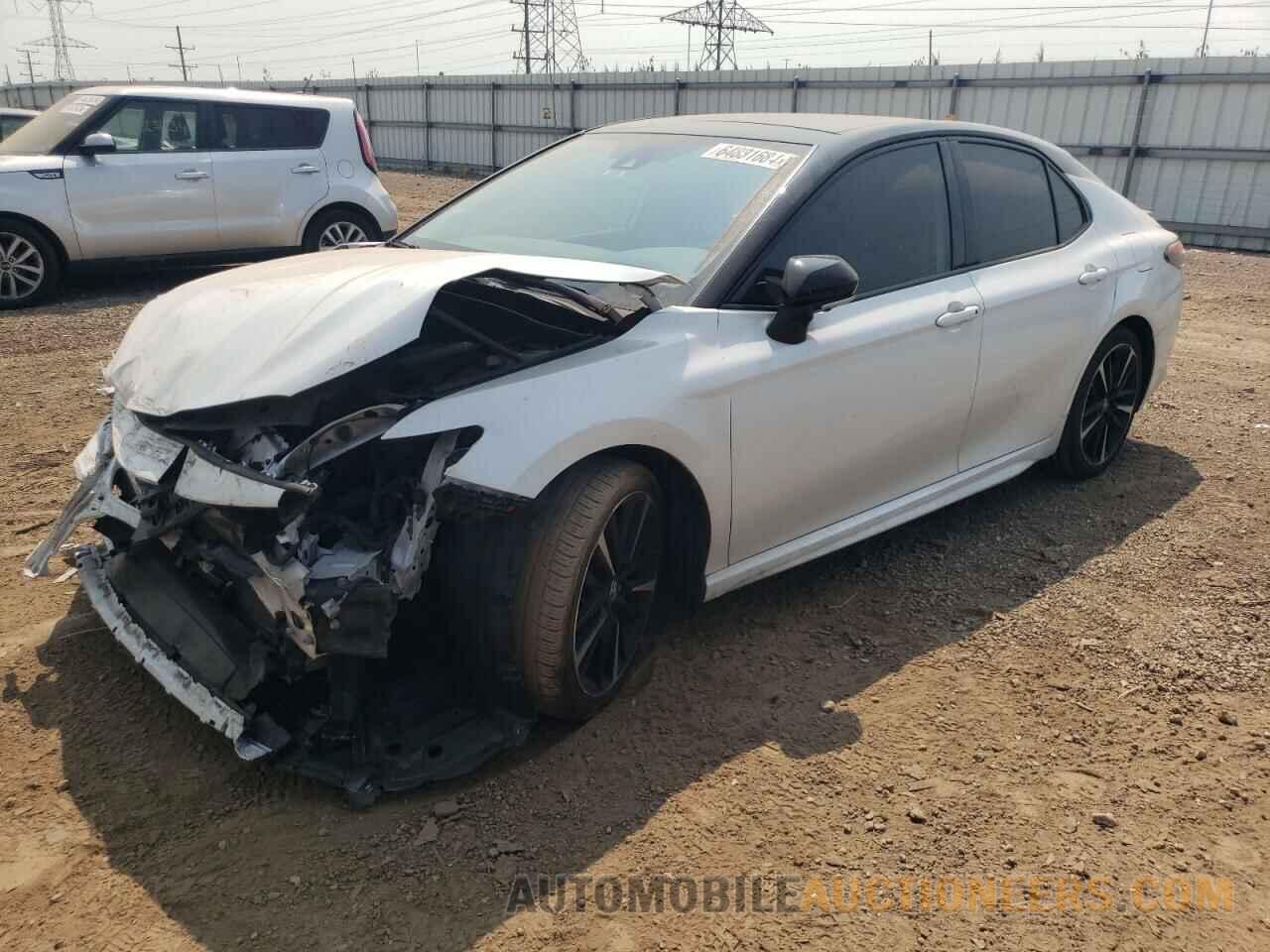 4T1B61HK9KU261136 TOYOTA CAMRY 2019