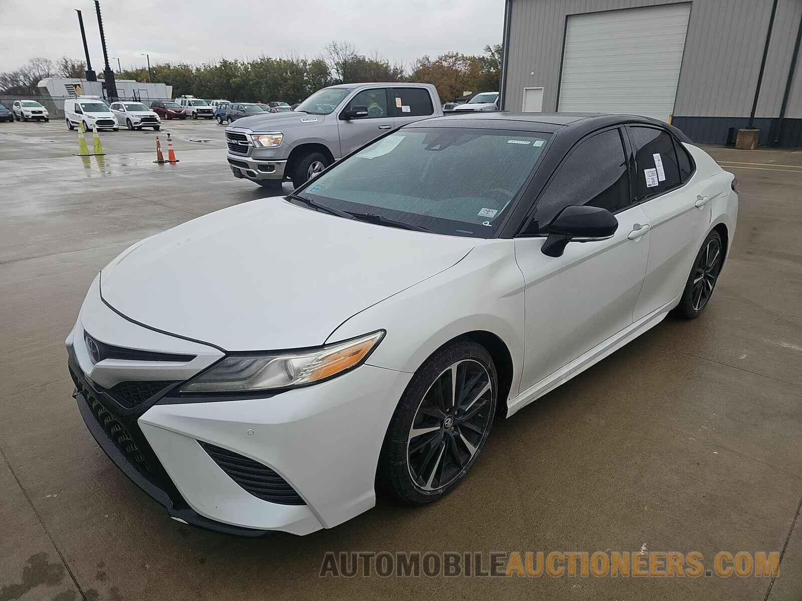 4T1B61HK9KU281550 Toyota Camry 2019