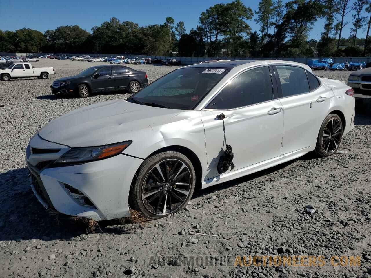 4T1B61HK9KU737417 TOYOTA CAMRY 2019